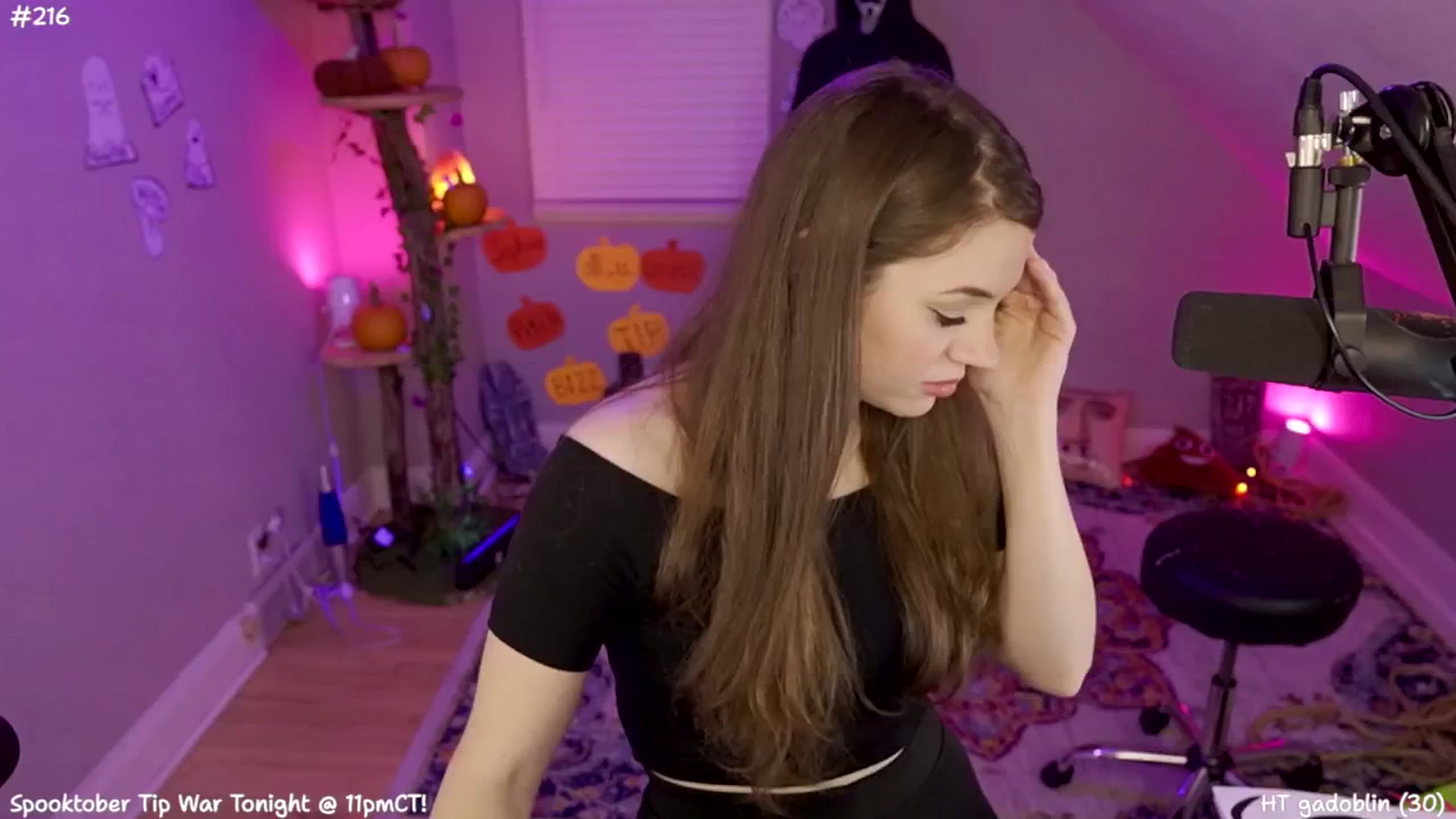 Gallery image thumbnail from SophiesJungle's myfreecams stream on, 10/27/2024, 03:50 image 10 of 20