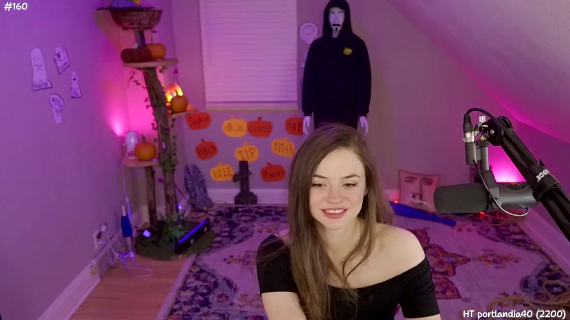 Gallery image thumbnail from SophiesJungle's myfreecams stream on, 10/27/2024, 07:09 image 17 of 20