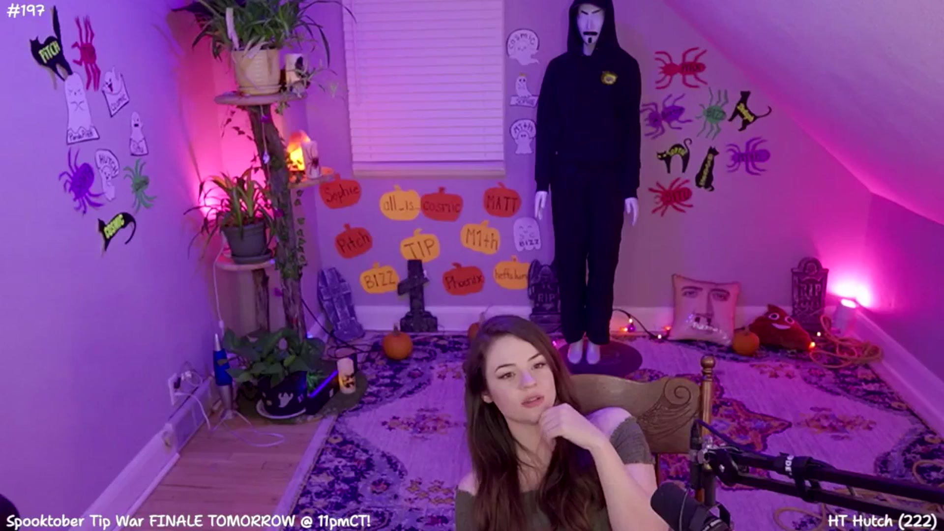 Gallery image thumbnail from SophiesJungle's myfreecams stream on, 10/31/2024, 07:08 image 19 of 20