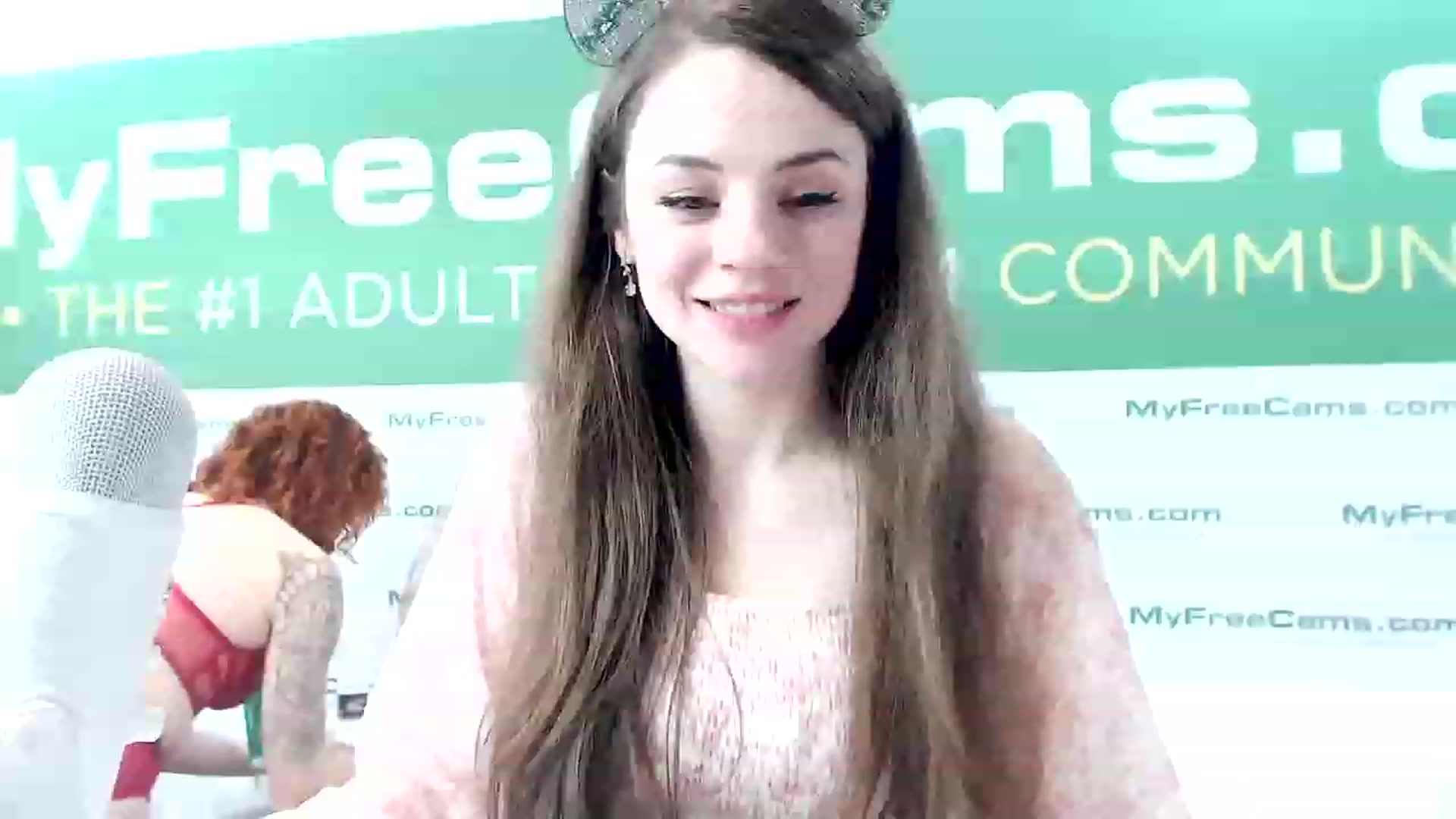 Gallery image thumbnail from SophiesPalace's myfreecams stream on, 01/06/2023, 04:04 image 1 of 20