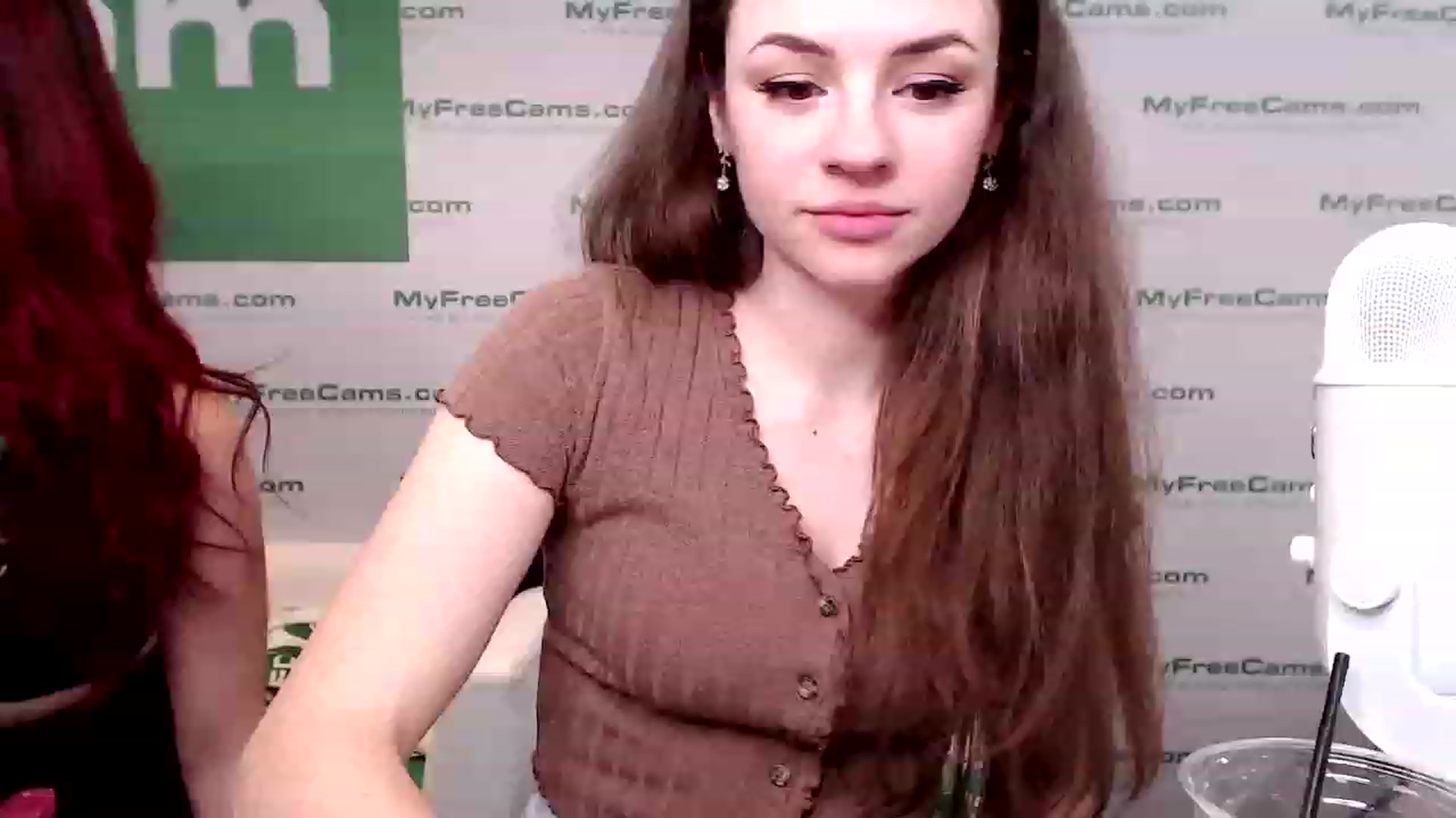 Gallery image thumbnail from SophiesPalace's myfreecams stream on, 01/07/2023, 04:00 image 10 of 20