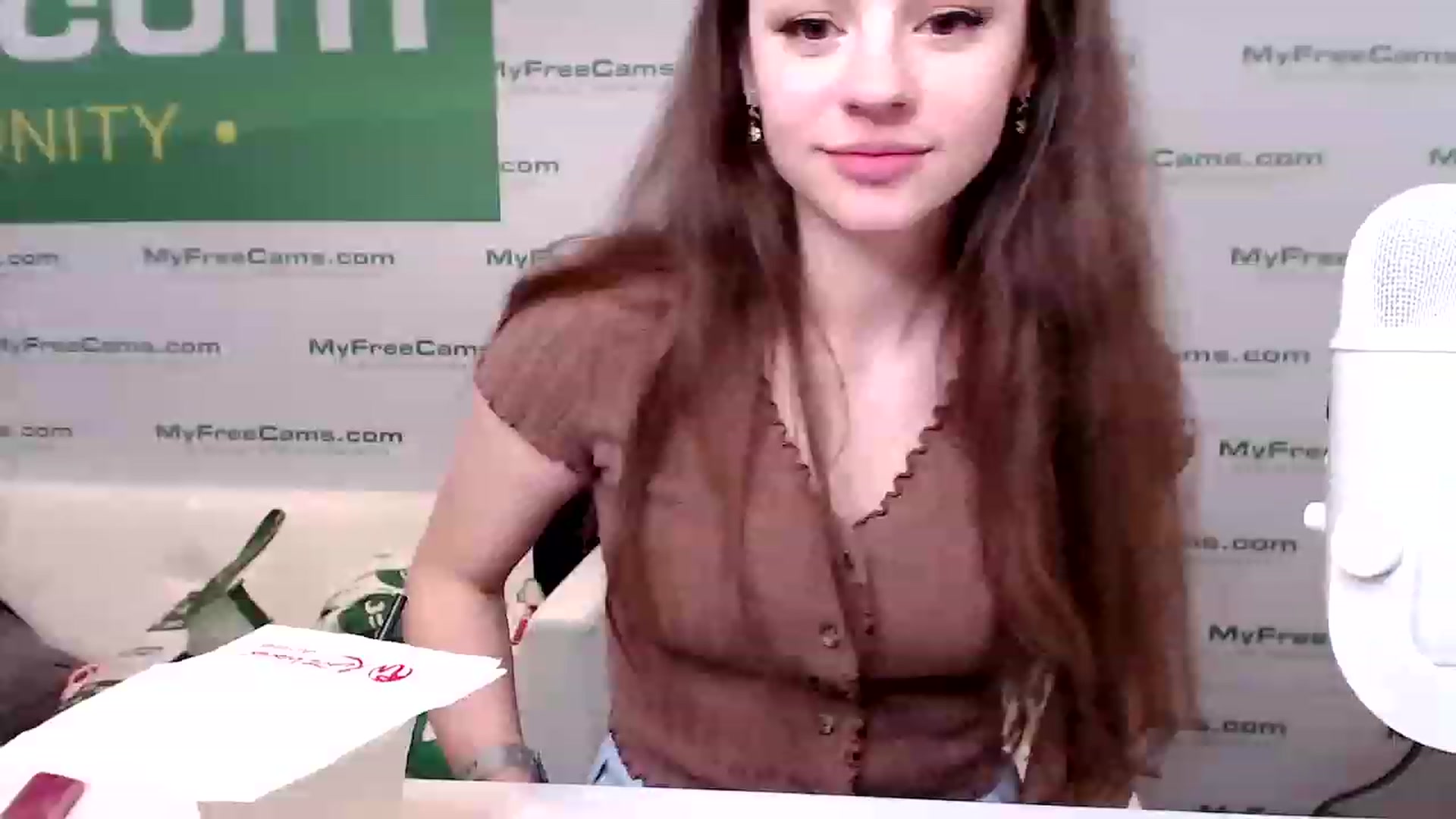 Gallery image thumbnail from SophiesPalace's myfreecams stream on, 01/07/2023, 04:00 image 13 of 20