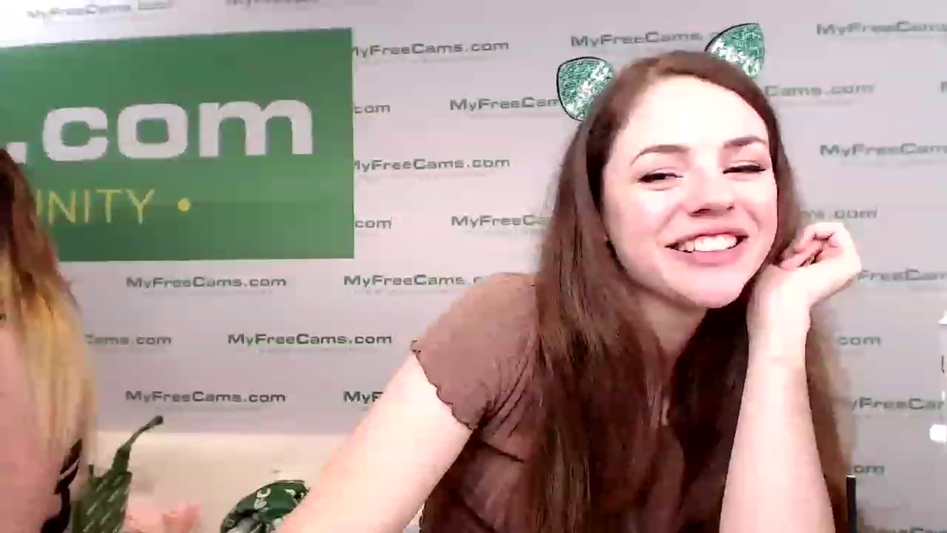 Gallery image thumbnail from SophiesPalace's myfreecams stream on, 01/07/2023, 04:00 image 7 of 20
