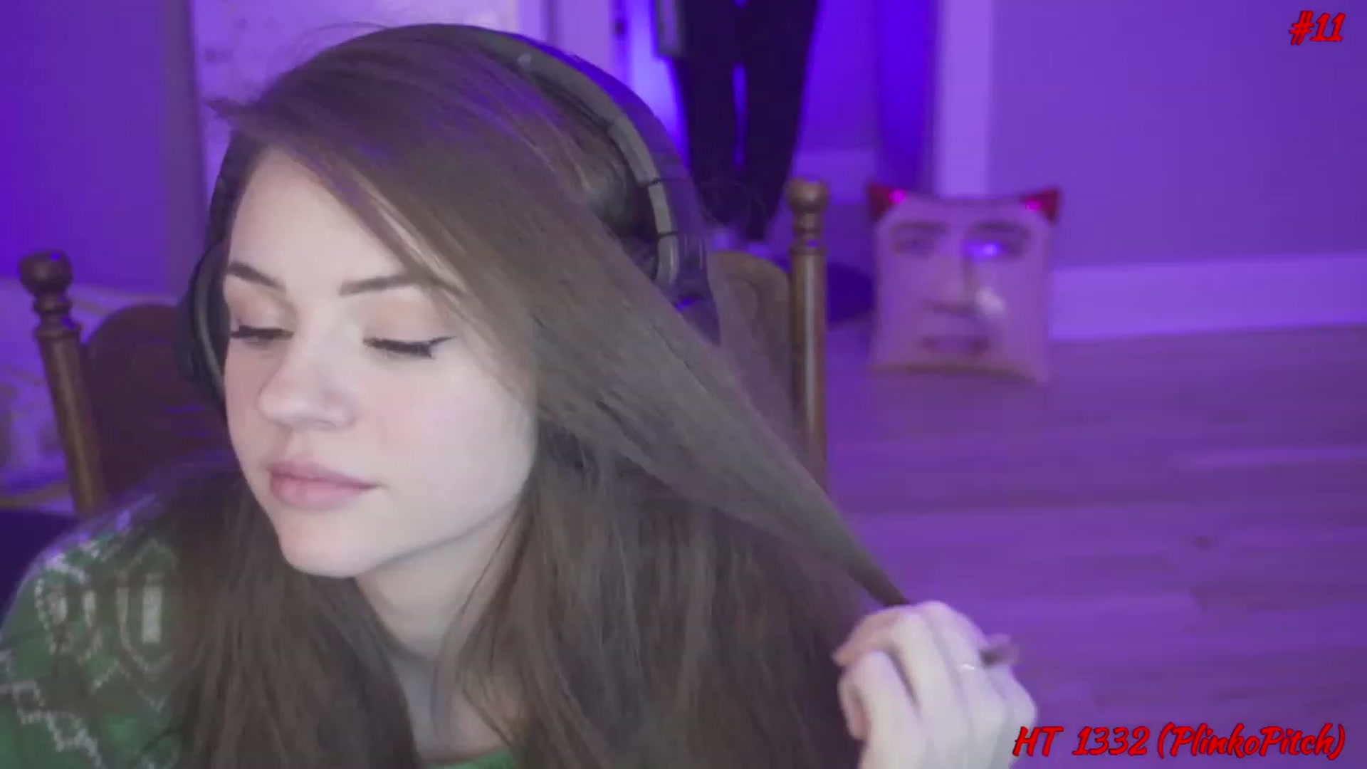 Gallery image thumbnail from SophiesPalace's myfreecams stream on, 01/13/2023, 05:15 image 14 of 20