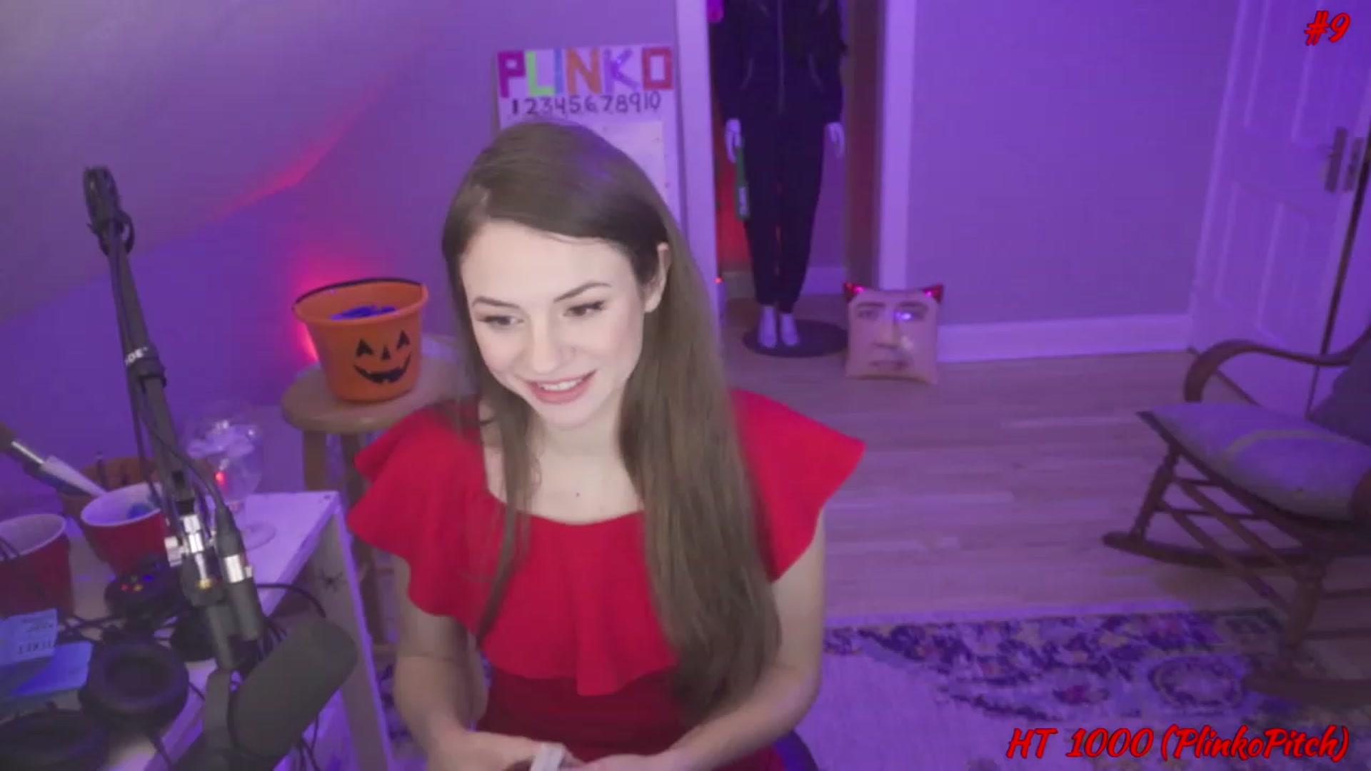 Gallery image thumbnail from SophiesPalace's myfreecams stream on, 01/15/2023, 05:36 image 11 of 20