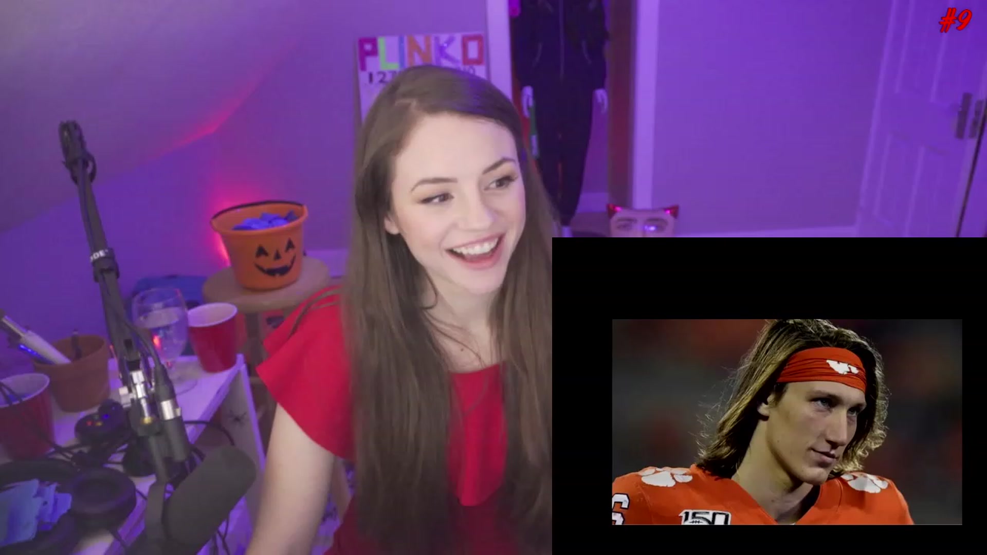 Gallery image thumbnail from SophiesPalace's myfreecams stream on, 01/15/2023, 07:40 image 7 of 20