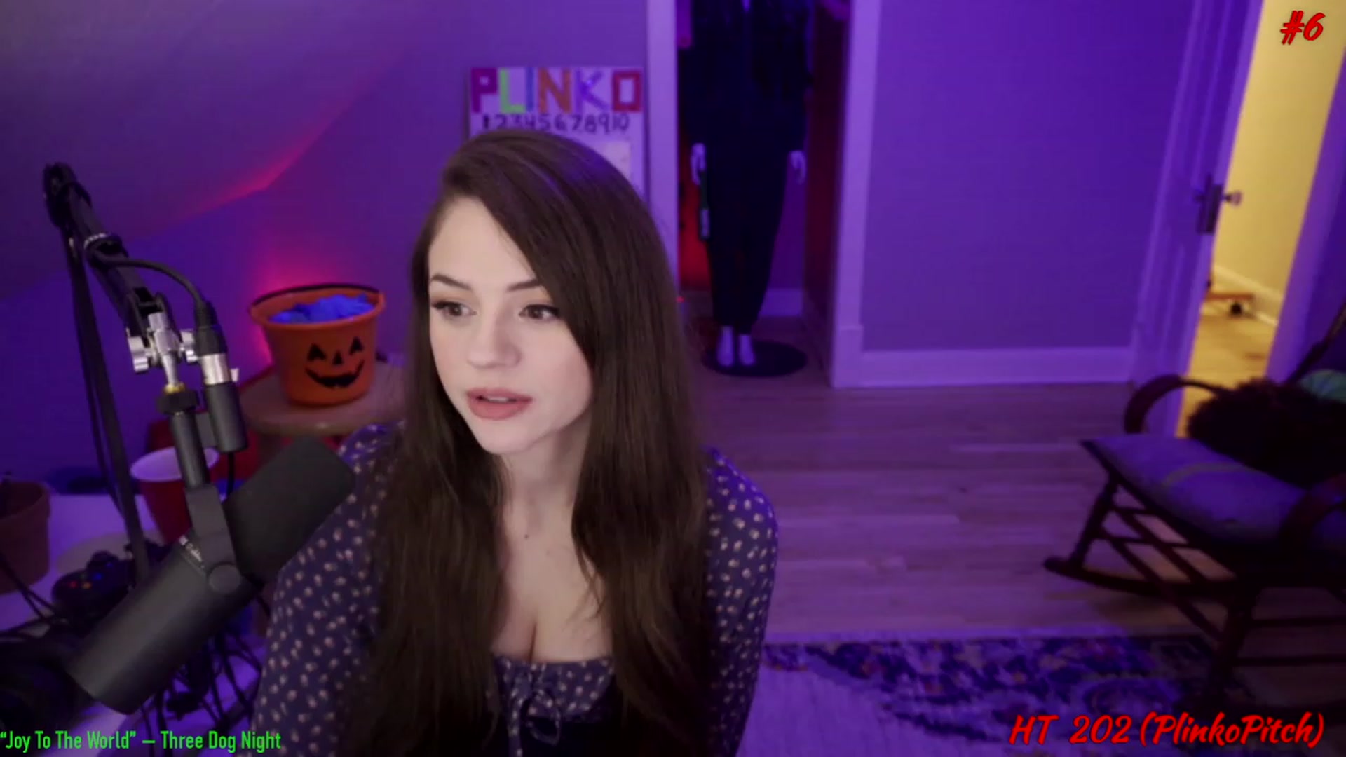 Gallery image thumbnail from SophiesPalace's myfreecams stream on, 01/17/2023, 04:35 image 8 of 20
