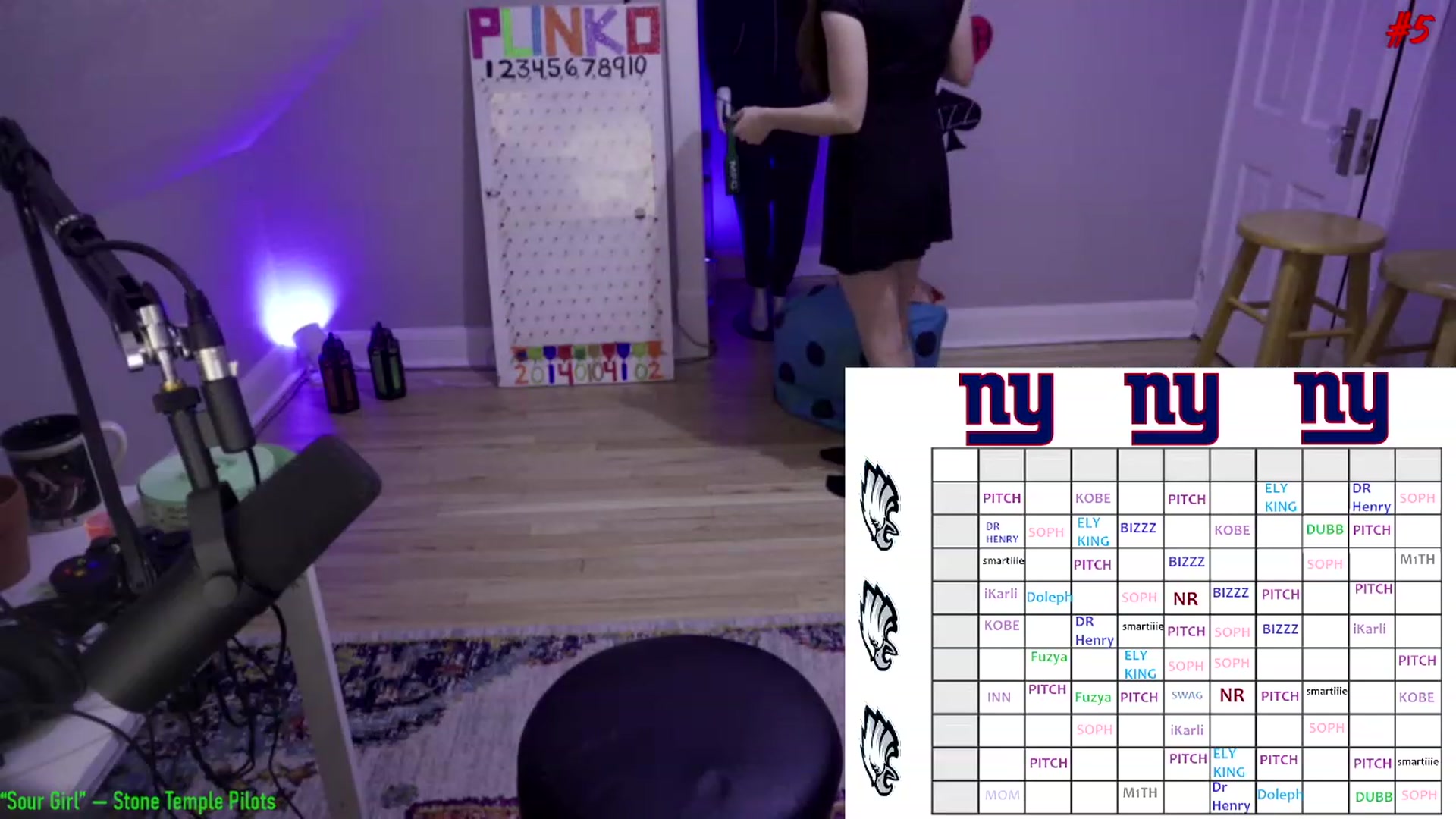 Gallery image thumbnail from SophiesPalace's myfreecams stream on, 01/20/2023, 06:15 image 10 of 20