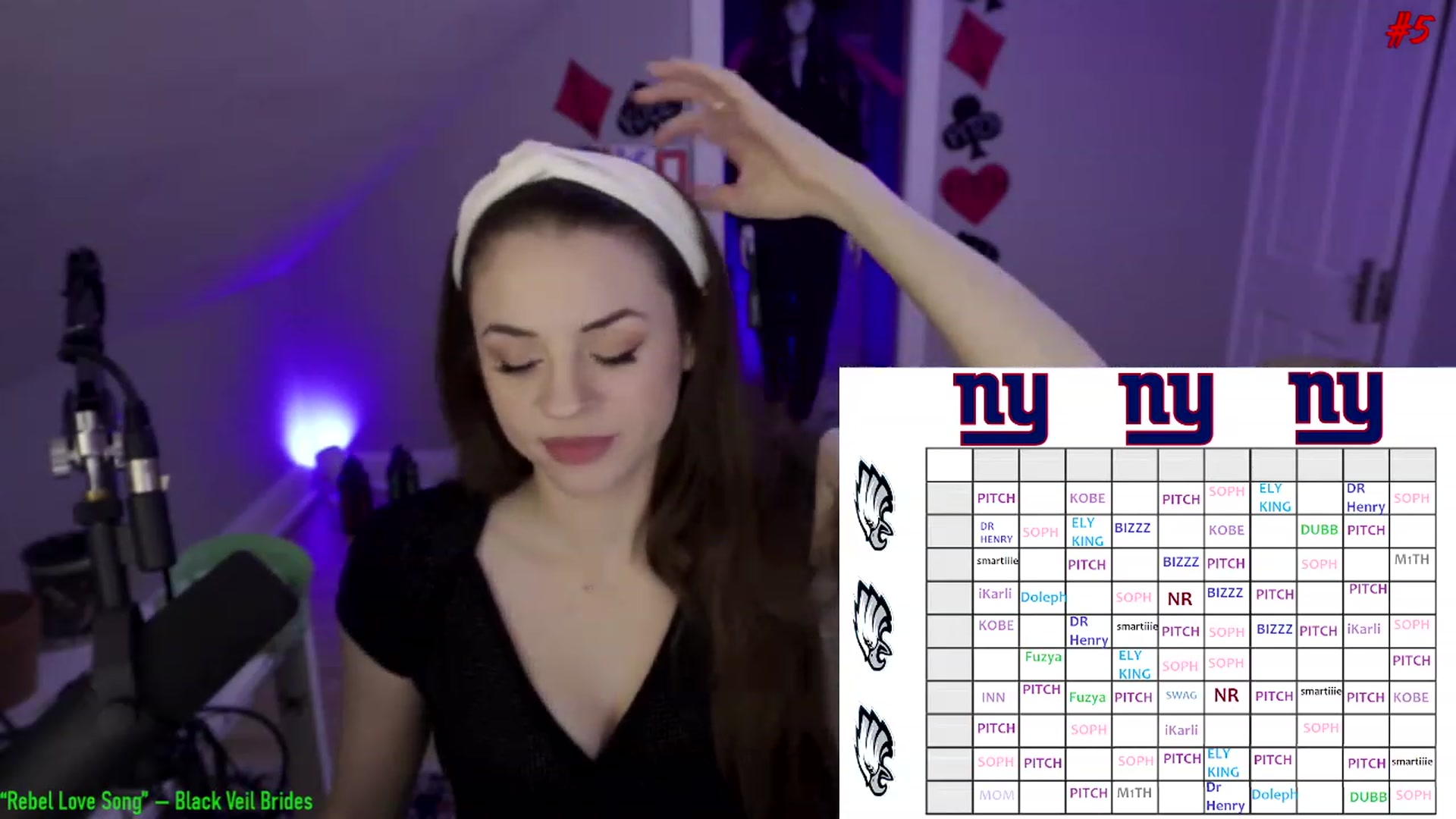 Gallery image thumbnail from SophiesPalace's myfreecams stream on, 01/20/2023, 06:15 image 15 of 20