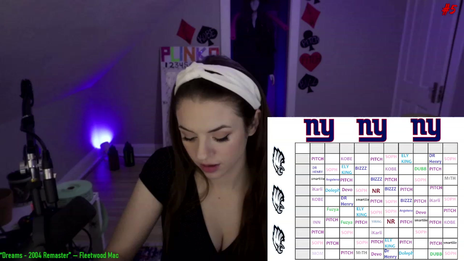 Gallery image thumbnail from SophiesPalace's myfreecams stream on, 01/20/2023, 06:15 image 18 of 20