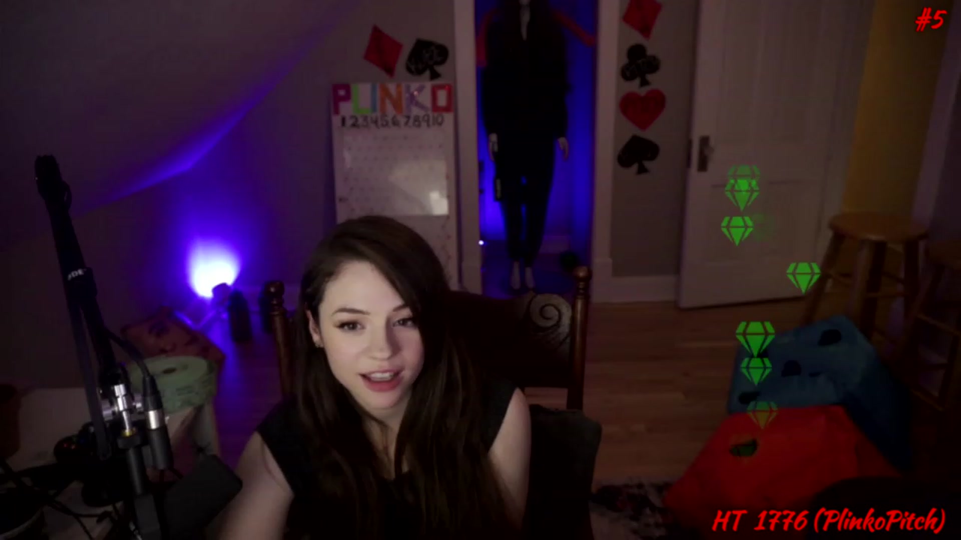 Gallery image thumbnail from SophiesPalace's myfreecams stream on, 01/21/2023, 08:25 image 12 of 20