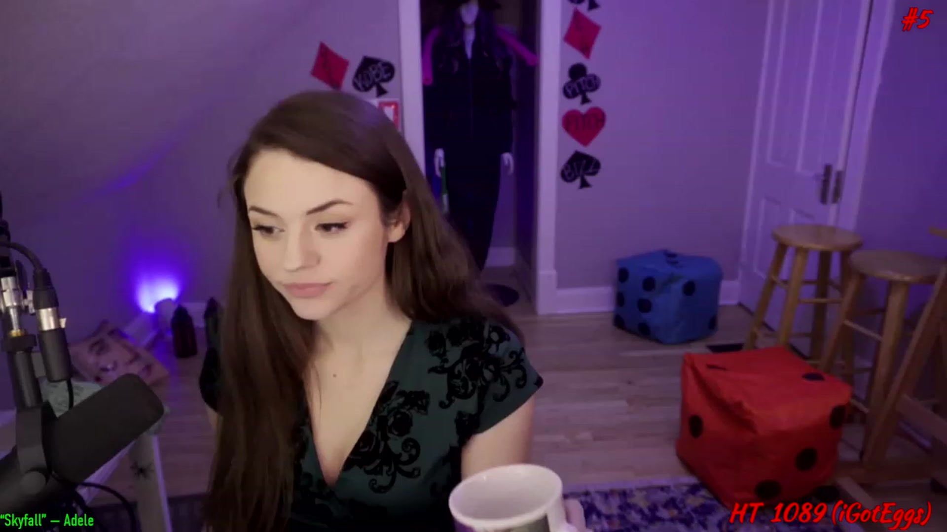 Gallery image thumbnail from SophiesPalace's myfreecams stream on, 01/22/2023, 08:12 image 14 of 20