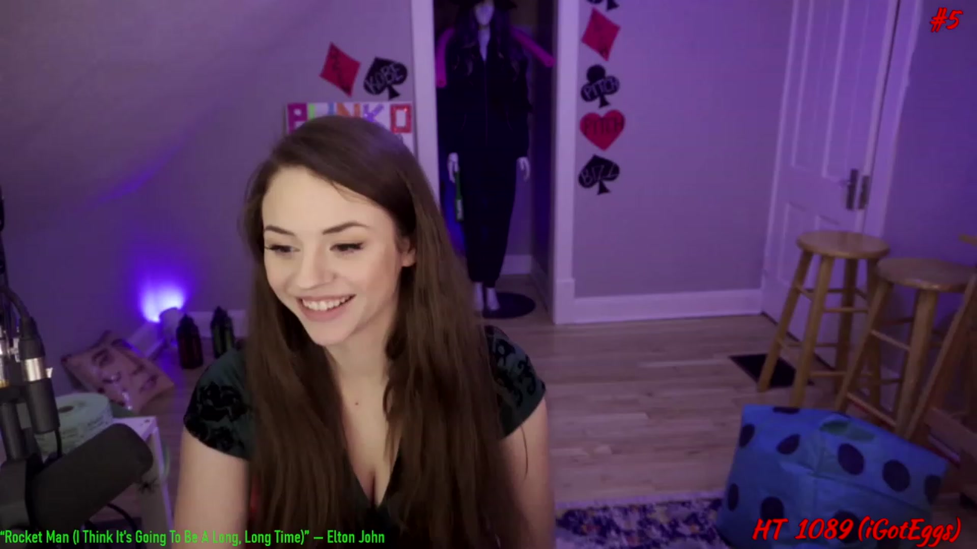 Gallery image thumbnail from SophiesPalace's myfreecams stream on, 01/22/2023, 08:12 image 15 of 20
