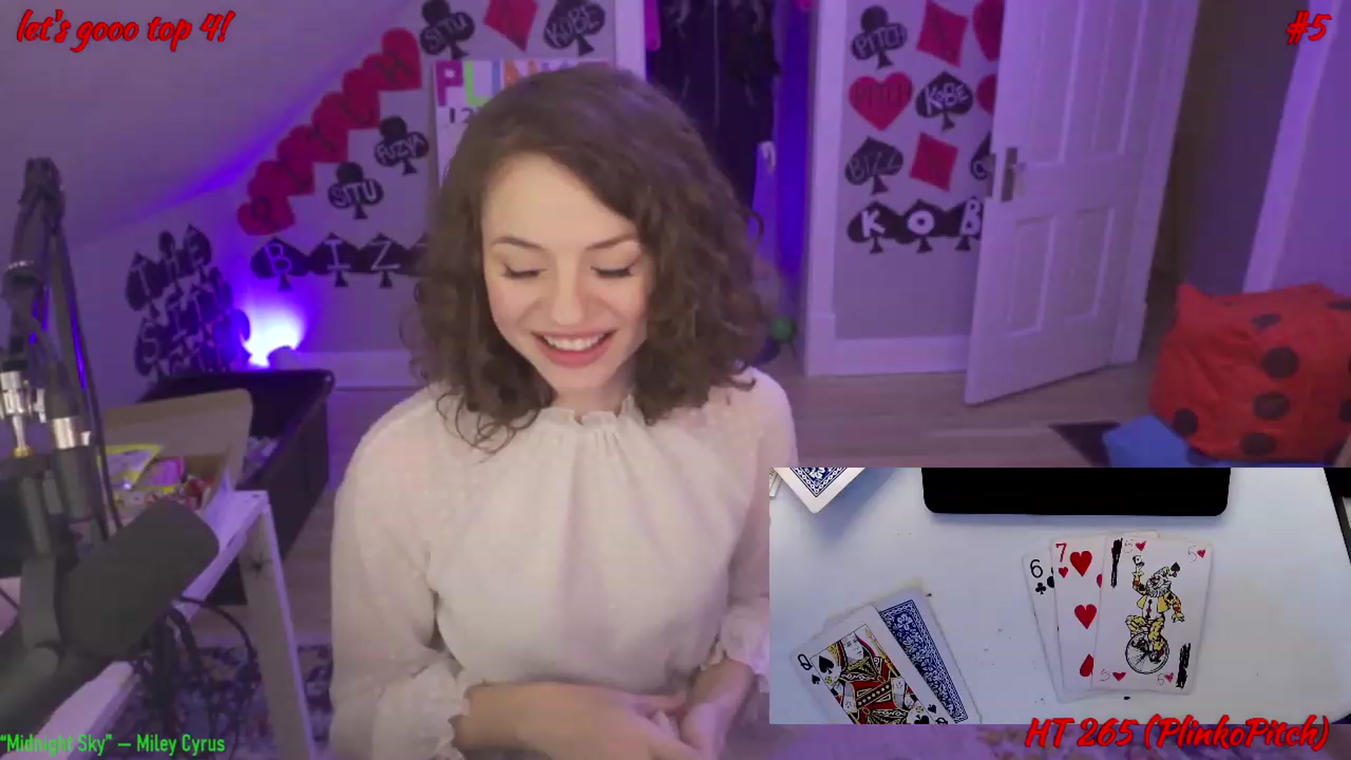 Gallery image thumbnail from SophiesPalace's myfreecams stream on, 01/31/2023, 06:01 image 9 of 20