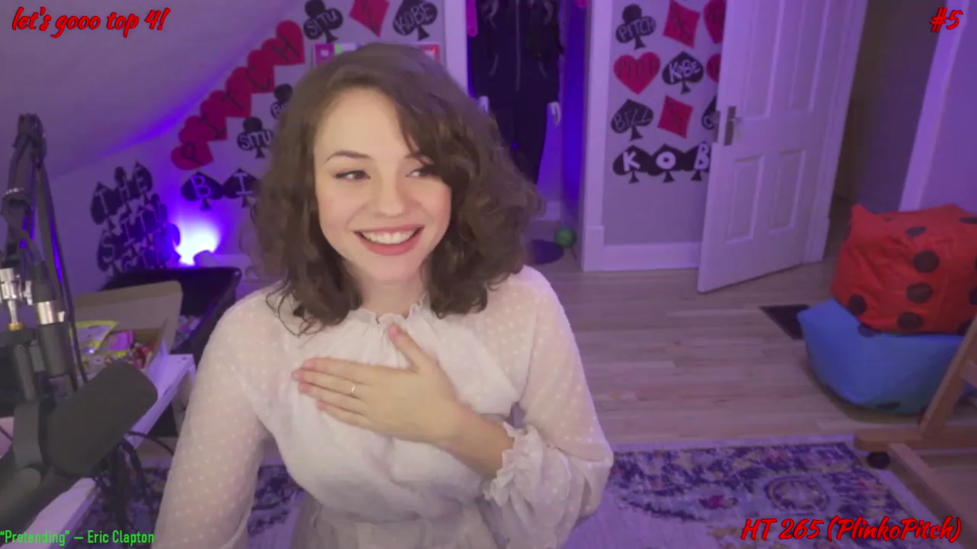 Gallery image thumbnail from SophiesPalace's myfreecams stream on, 01/31/2023, 06:01 image 8 of 20