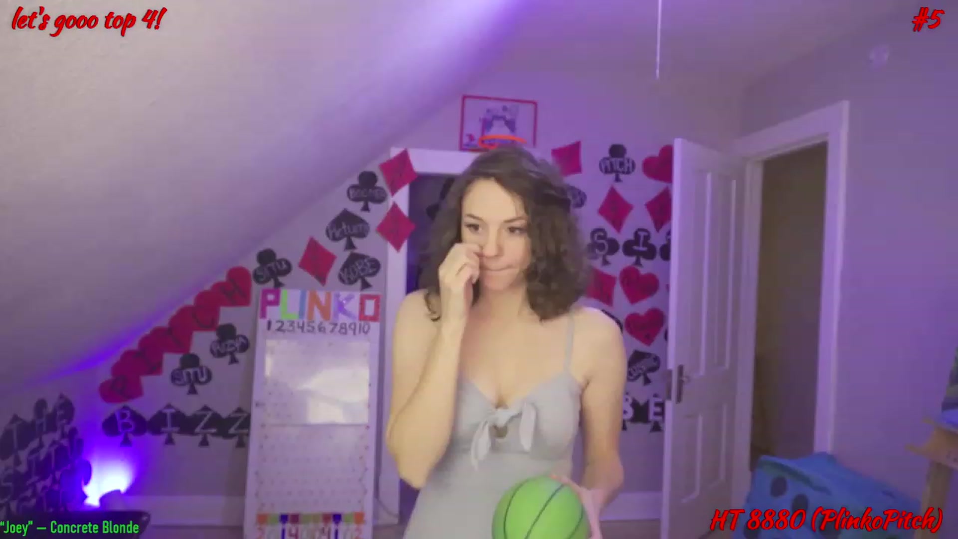 Gallery image thumbnail from SophiesPalace's myfreecams stream on, 02/01/2023, 07:14 image 3 of 20