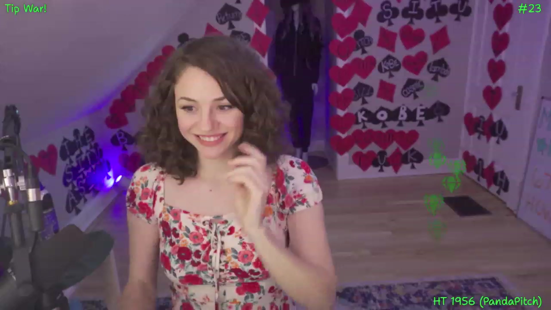 Gallery image thumbnail from SophiesPalace's myfreecams stream on, 03/05/2023, 05:11 image 17 of 20