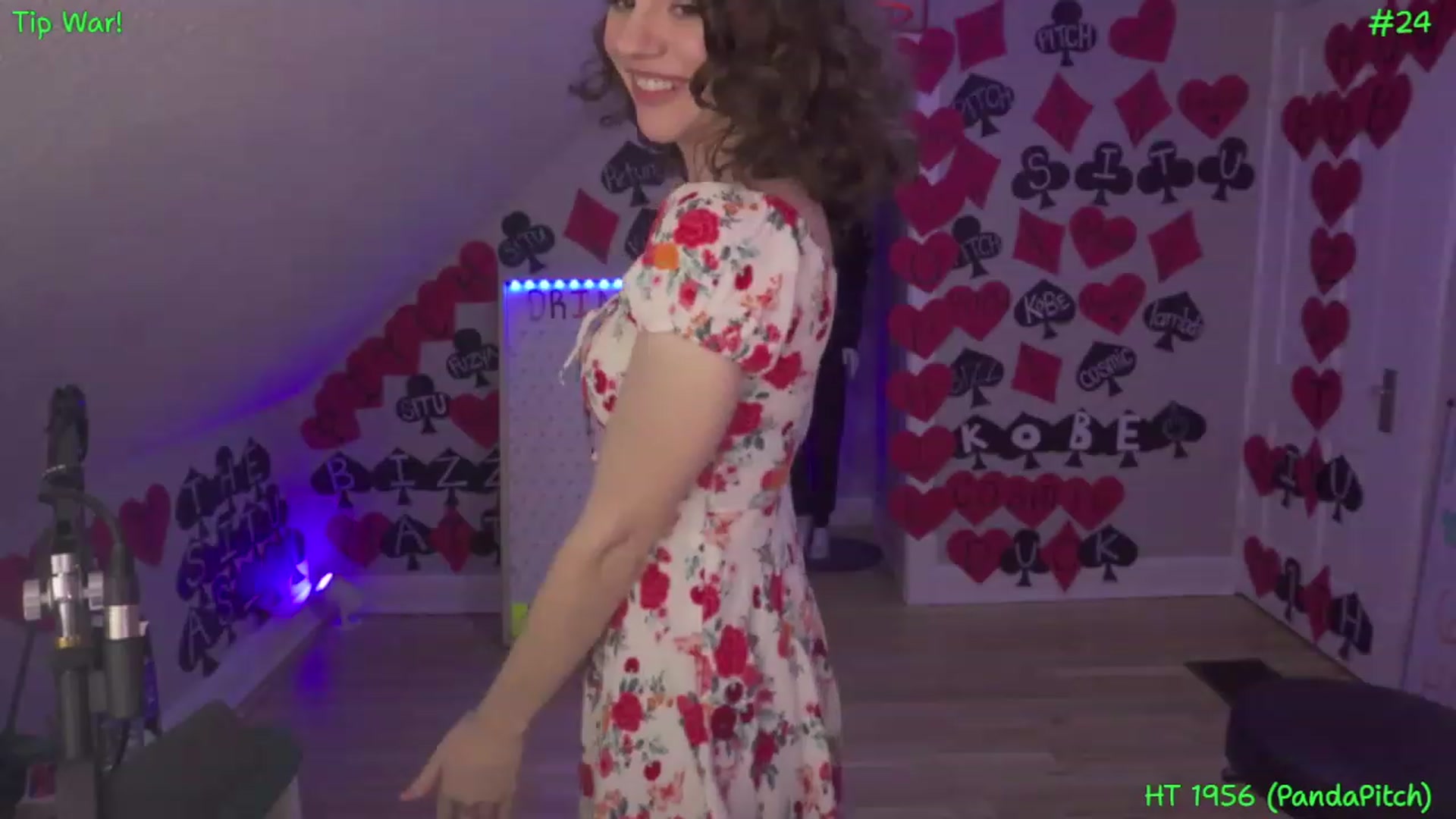 Gallery image thumbnail from SophiesPalace's myfreecams stream on, 03/05/2023, 05:11 image 16 of 20