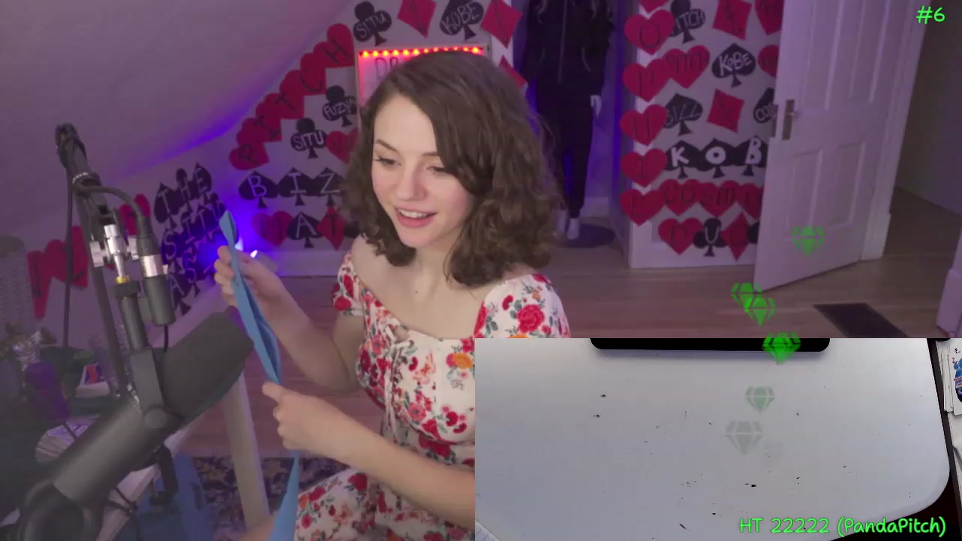 Gallery image thumbnail from SophiesPalace's myfreecams stream on, 03/05/2023, 08:03 image 1 of 20