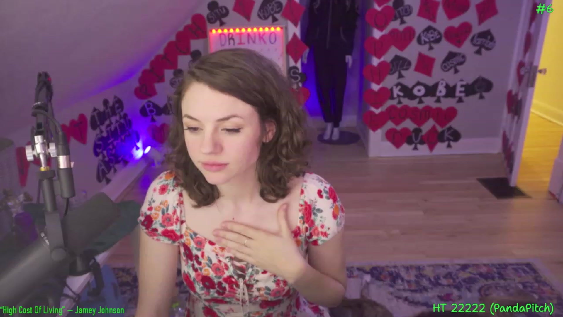 Gallery image thumbnail from SophiesPalace's myfreecams stream on, 03/05/2023, 08:03 image 5 of 20