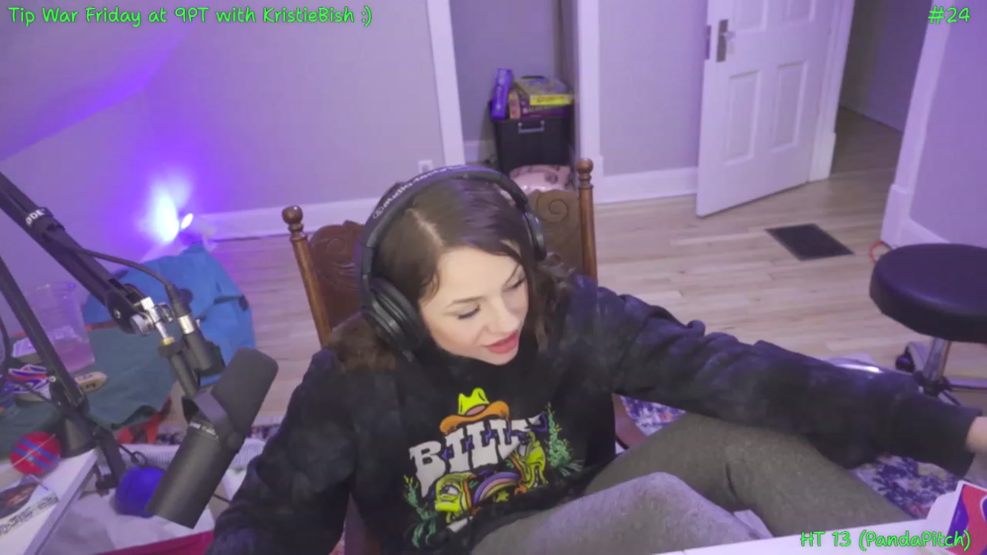Gallery image thumbnail from SophiesPalace's myfreecams stream on, 03/10/2023, 06:46 image 1 of 20