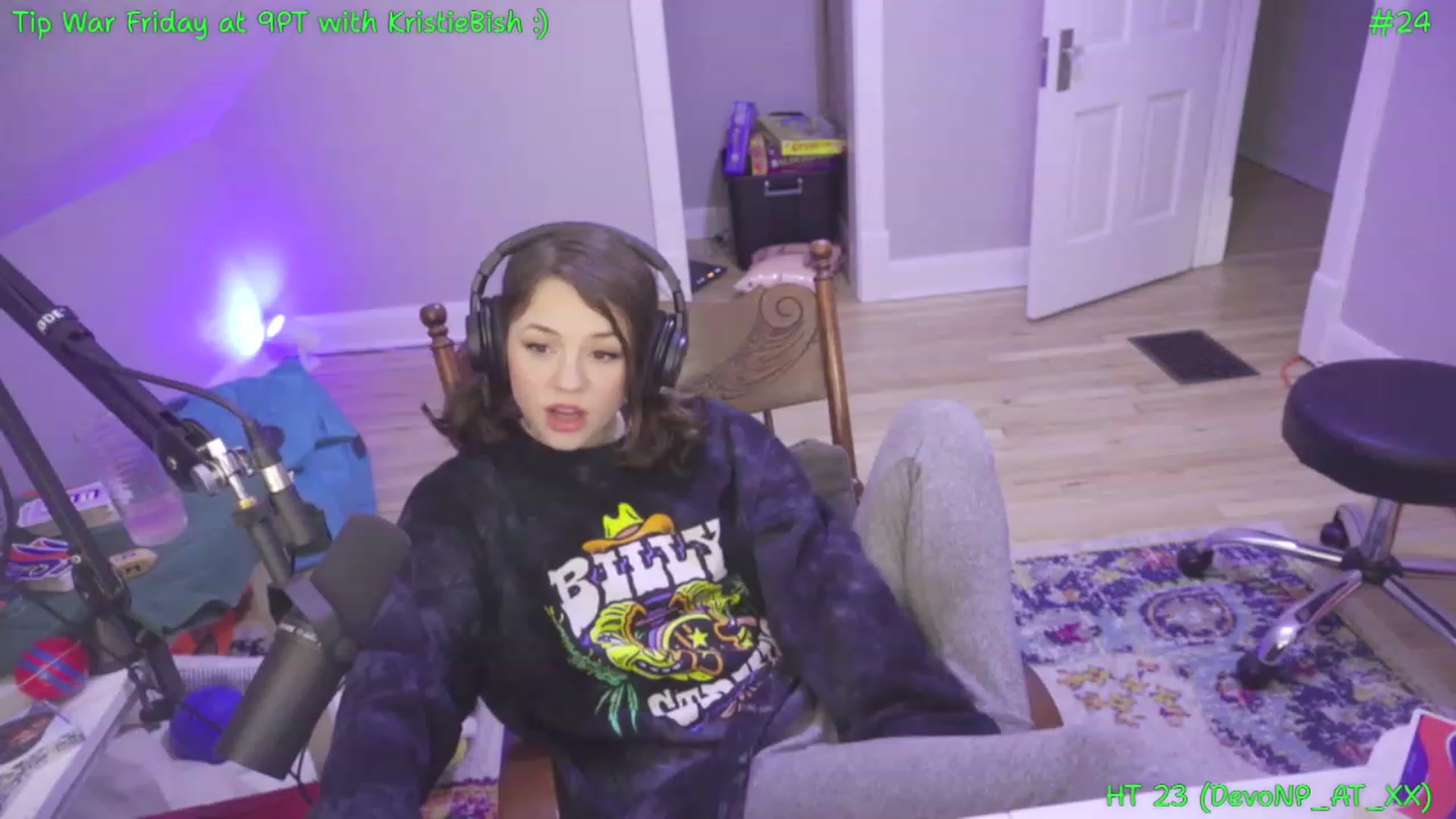 Gallery image thumbnail from SophiesPalace's myfreecams stream on, 03/10/2023, 06:46 image 2 of 20