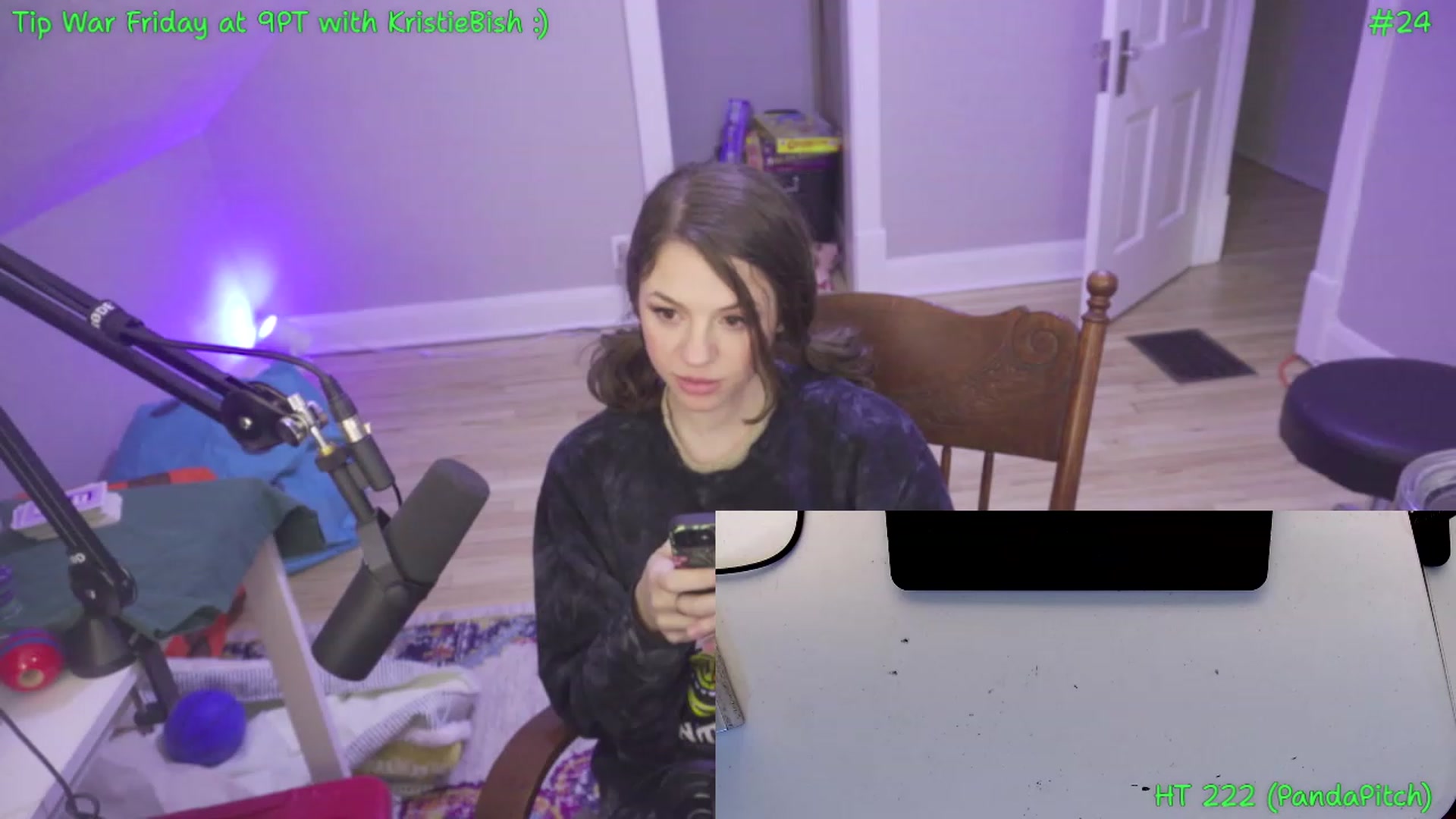 Gallery image thumbnail from SophiesPalace's myfreecams stream on, 03/10/2023, 08:34 image 6 of 20