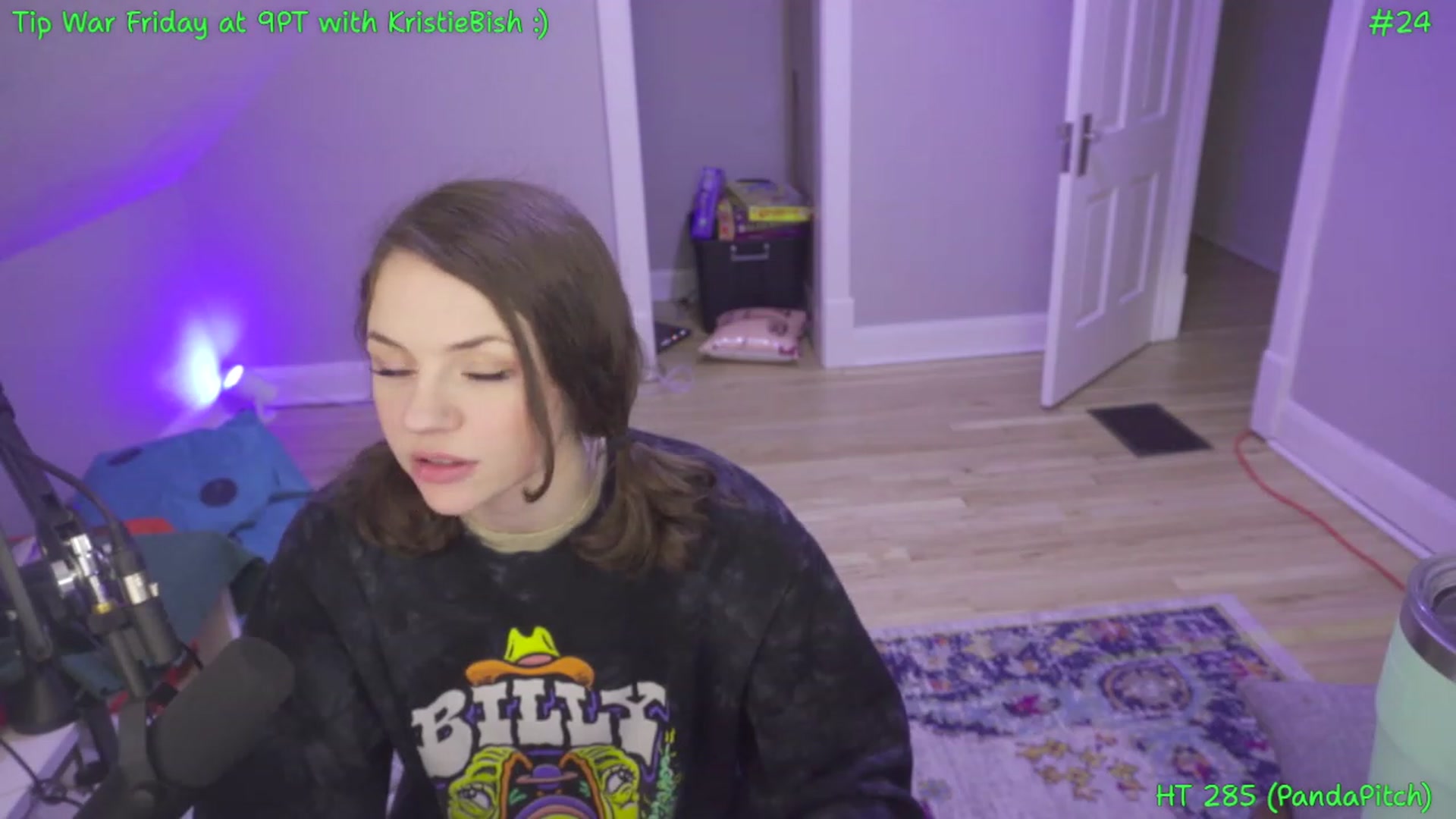 Gallery image thumbnail from SophiesPalace's myfreecams stream on, 03/10/2023, 08:34 image 16 of 20