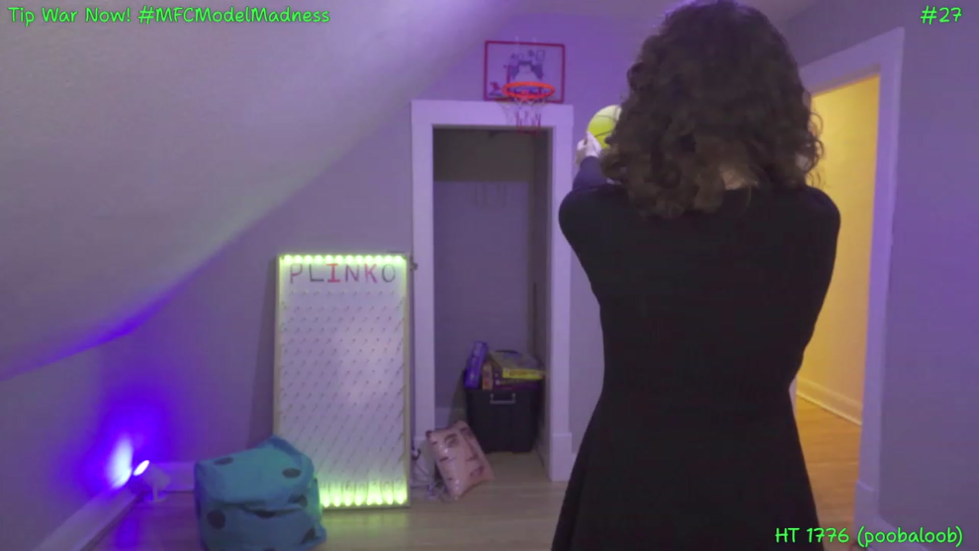 Gallery image thumbnail from SophiesPalace's myfreecams stream on, 03/11/2023, 06:50 image 10 of 20