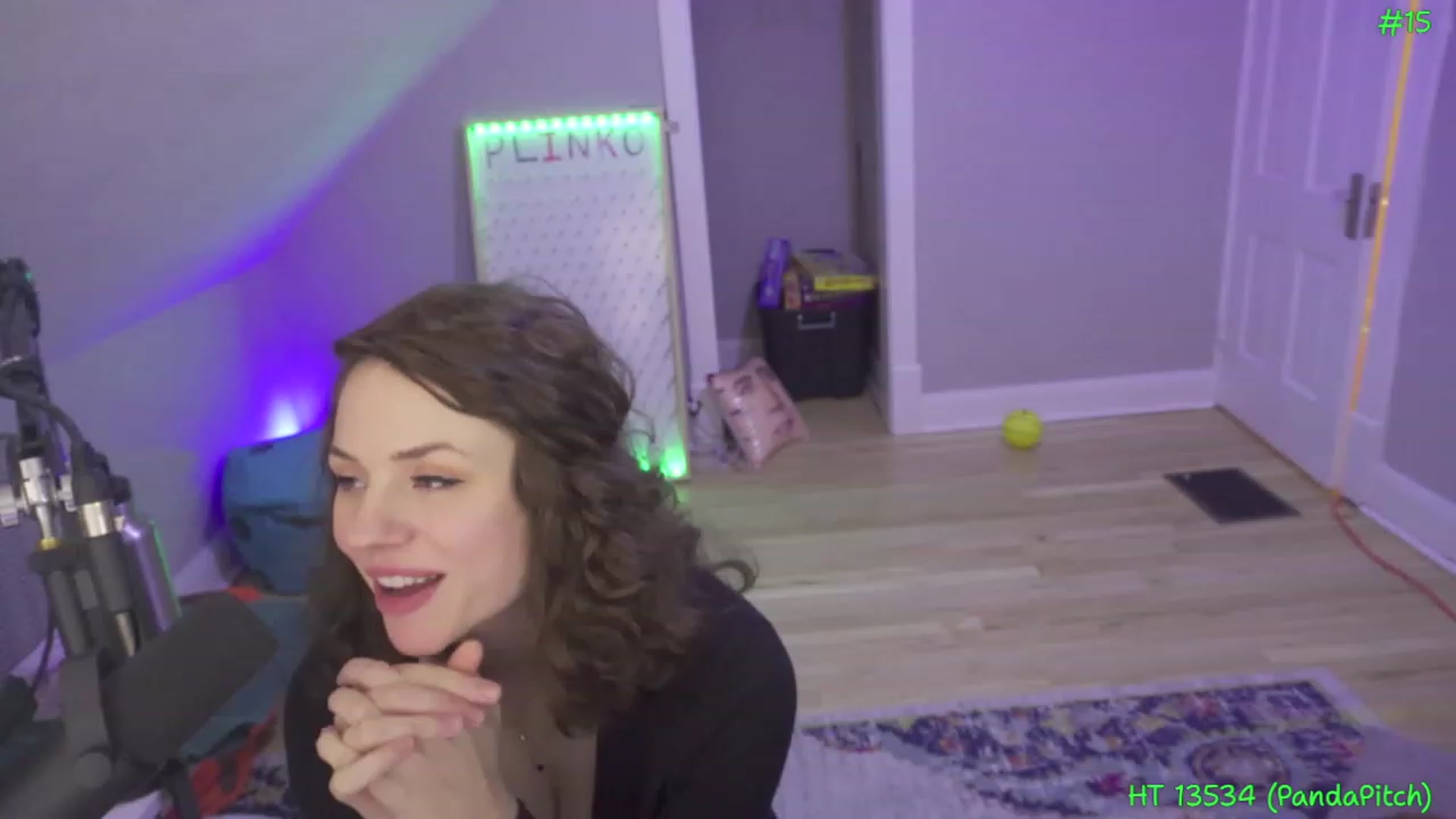 Gallery image thumbnail from SophiesPalace's myfreecams stream on, 03/11/2023, 08:06 image 4 of 20