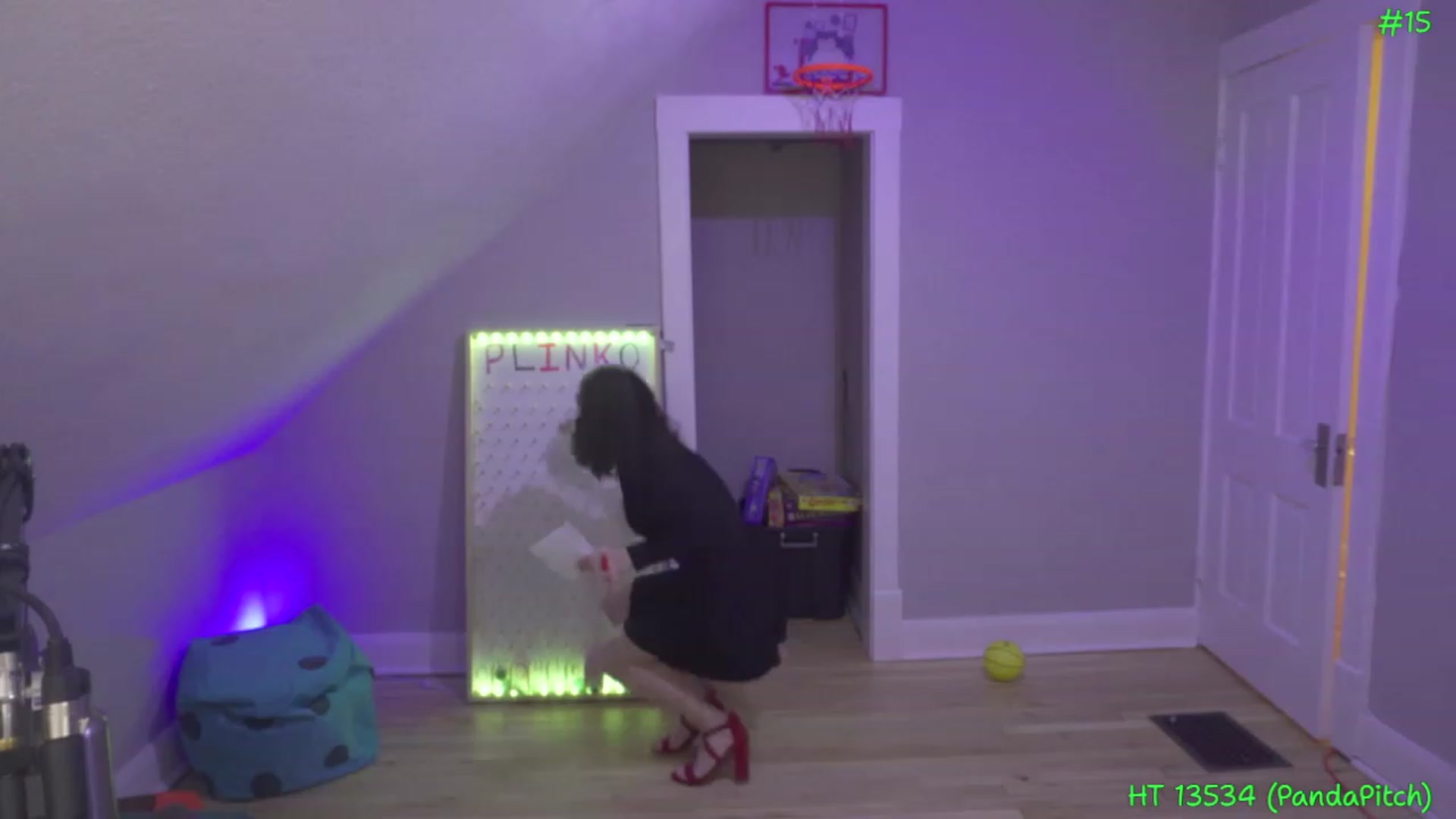 Gallery image thumbnail from SophiesPalace's myfreecams stream on, 03/11/2023, 08:06 image 3 of 20