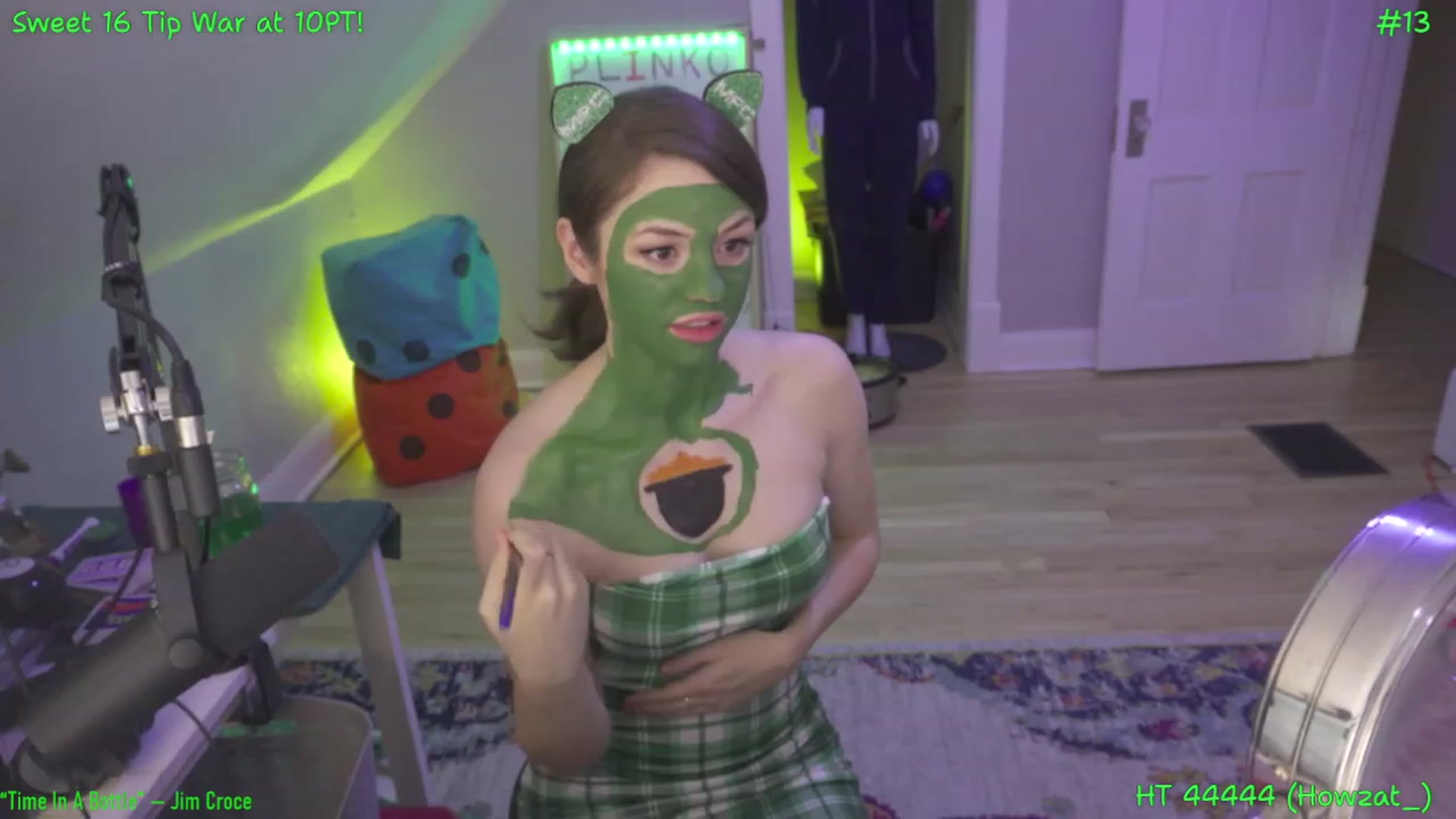 Gallery image thumbnail from SophiesPalace's myfreecams stream on, 03/18/2023, 08:38 image 12 of 20