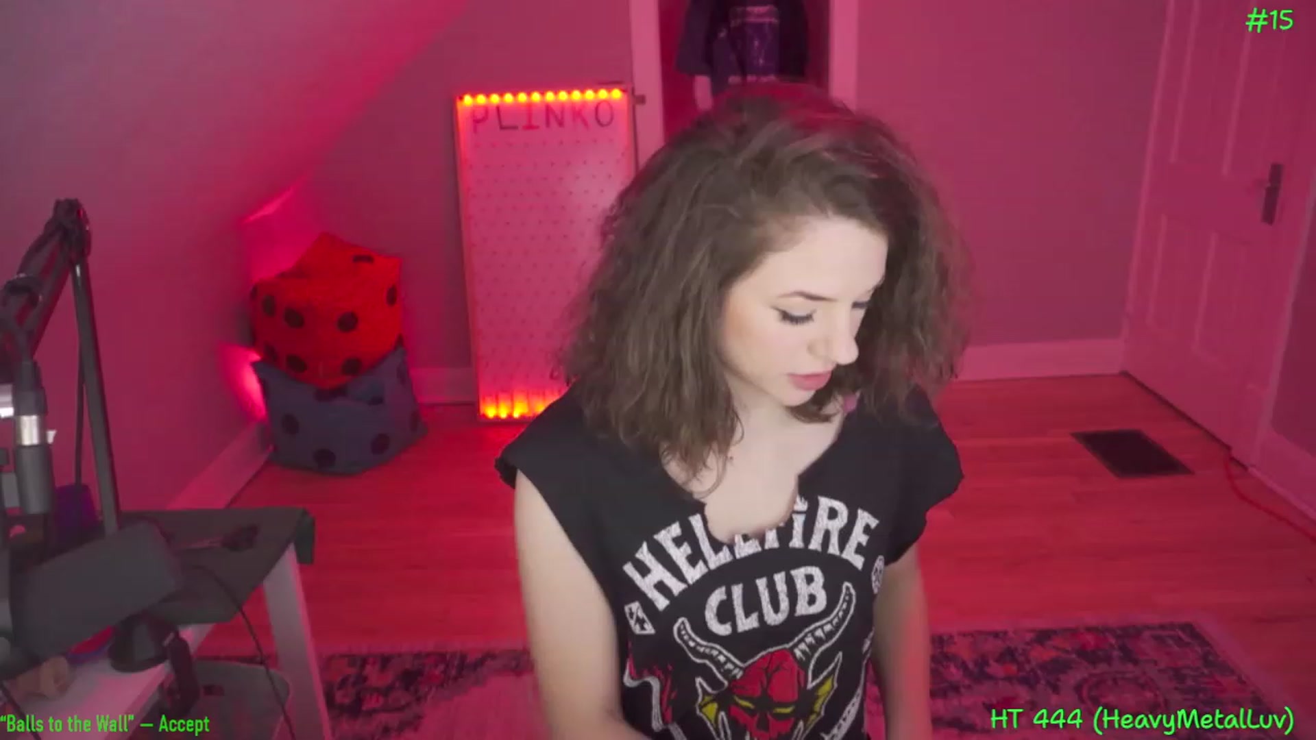 Gallery image thumbnail from SophiesPalace's myfreecams stream on, 03/20/2023, 06:33 image 11 of 20