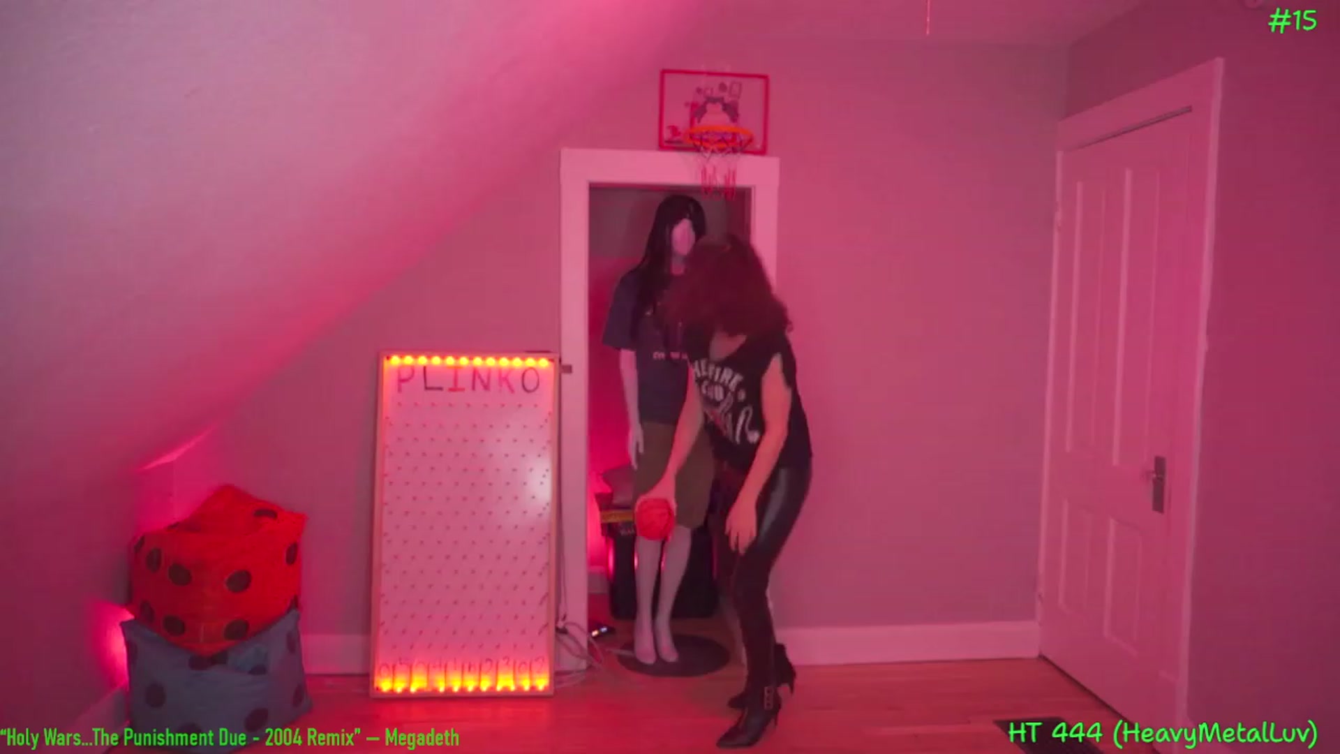 Gallery image thumbnail from SophiesPalace's myfreecams stream on, 03/20/2023, 06:33 image 8 of 20