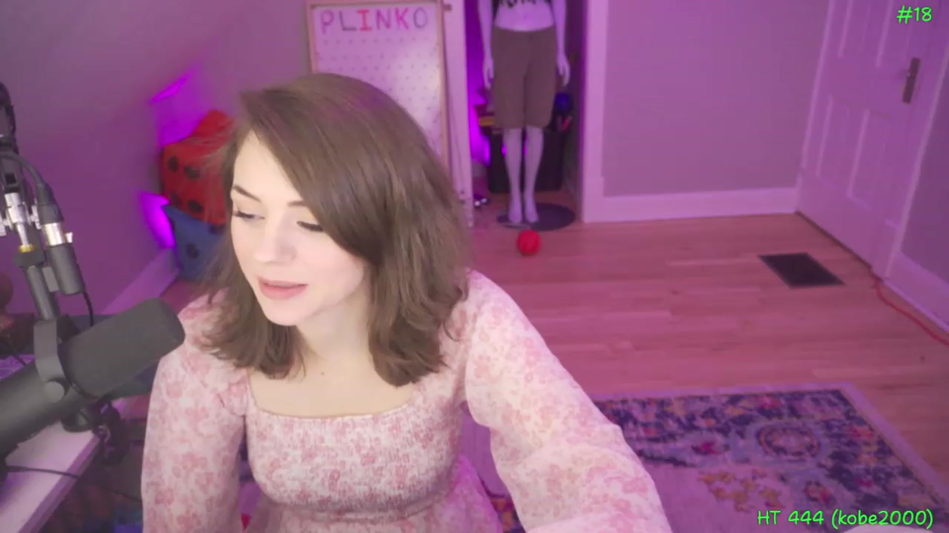 Gallery image thumbnail from SophiesPalace's myfreecams stream on, 03/23/2023, 06:13 image 13 of 20