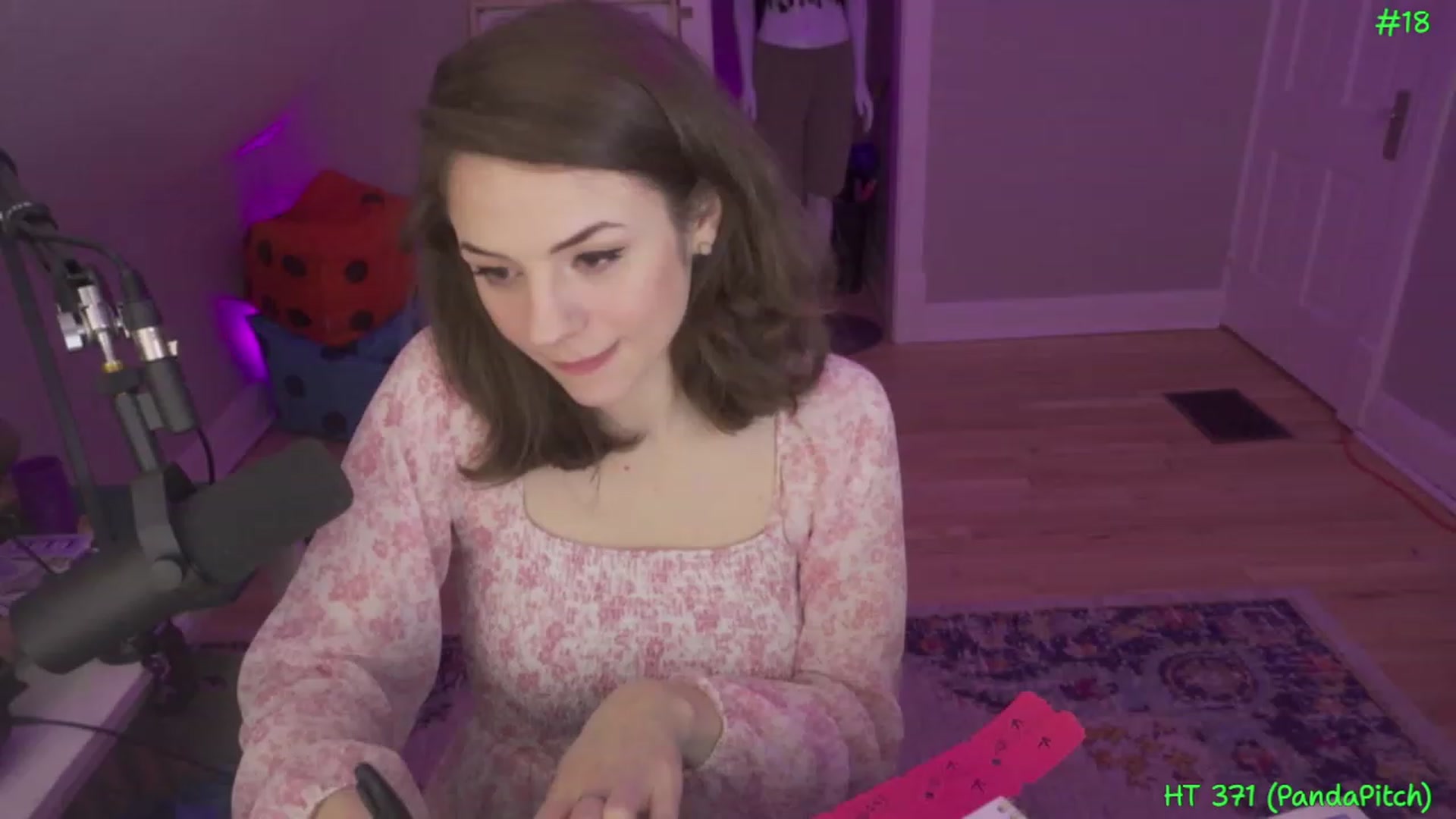 Gallery image thumbnail from SophiesPalace's myfreecams stream on, 03/23/2023, 06:13 image 10 of 20