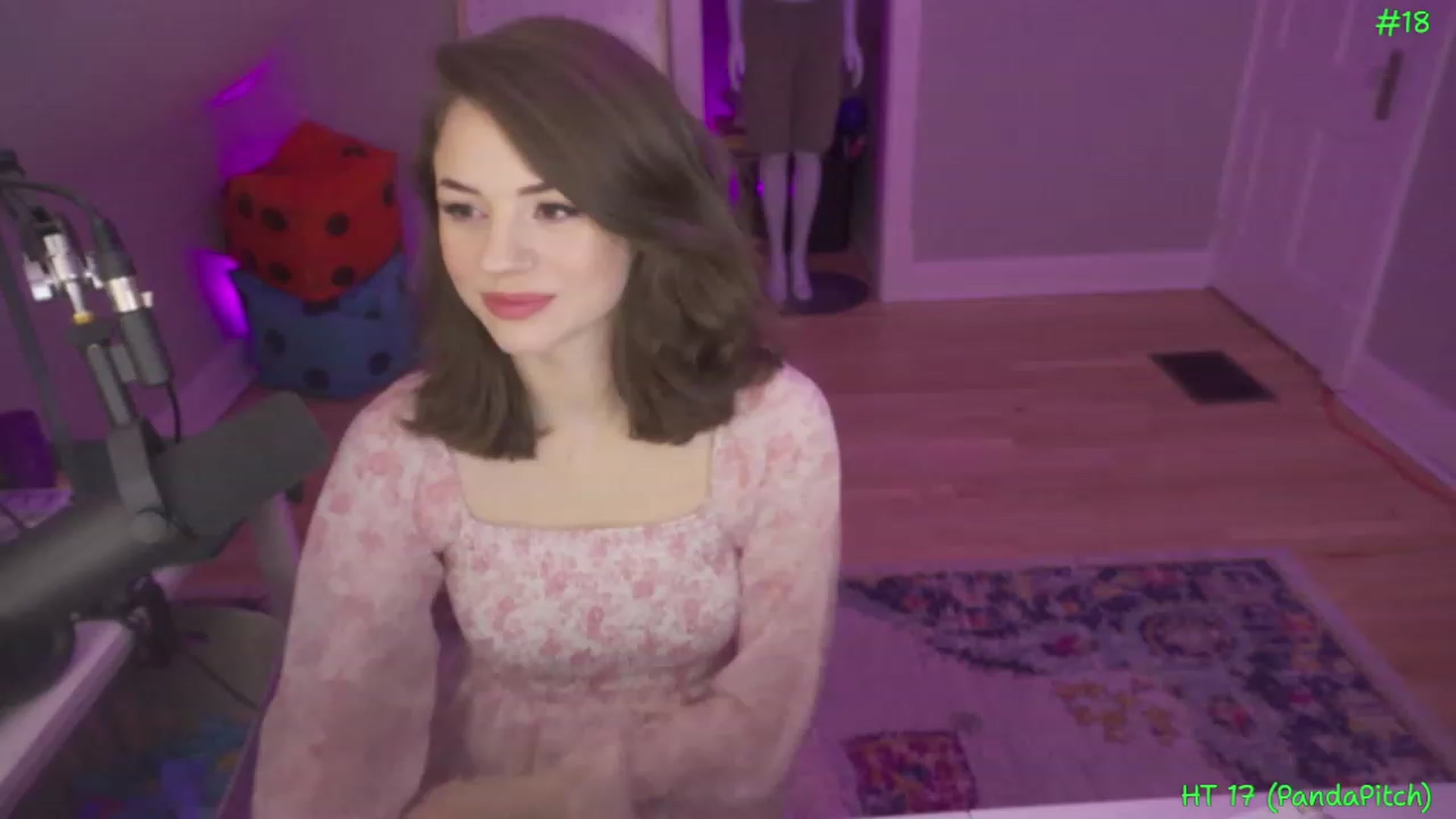 Gallery image thumbnail from SophiesPalace's myfreecams stream on, 03/23/2023, 06:13 image 4 of 20