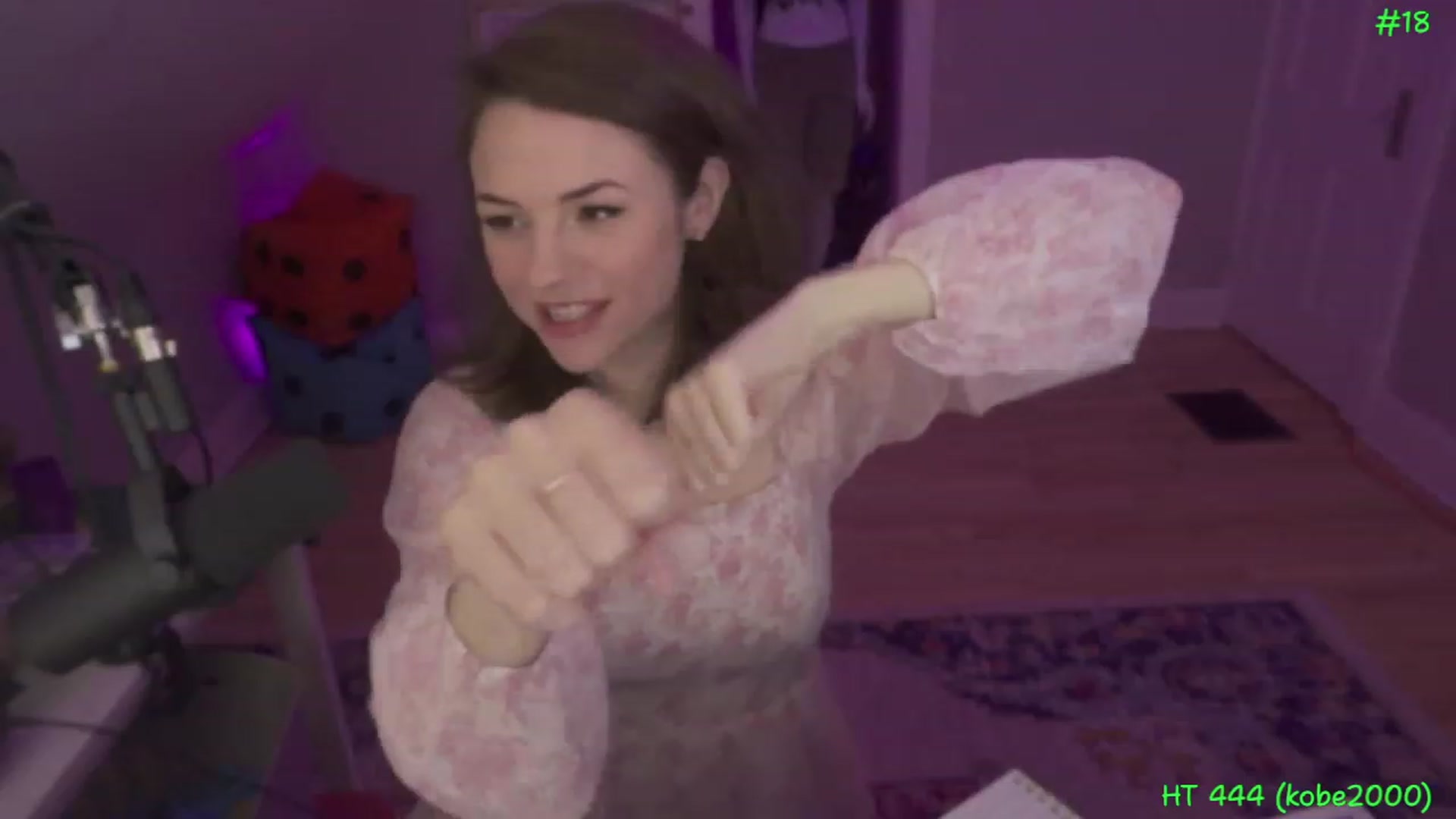 Gallery image thumbnail from SophiesPalace's myfreecams stream on, 03/23/2023, 06:13 image 12 of 20
