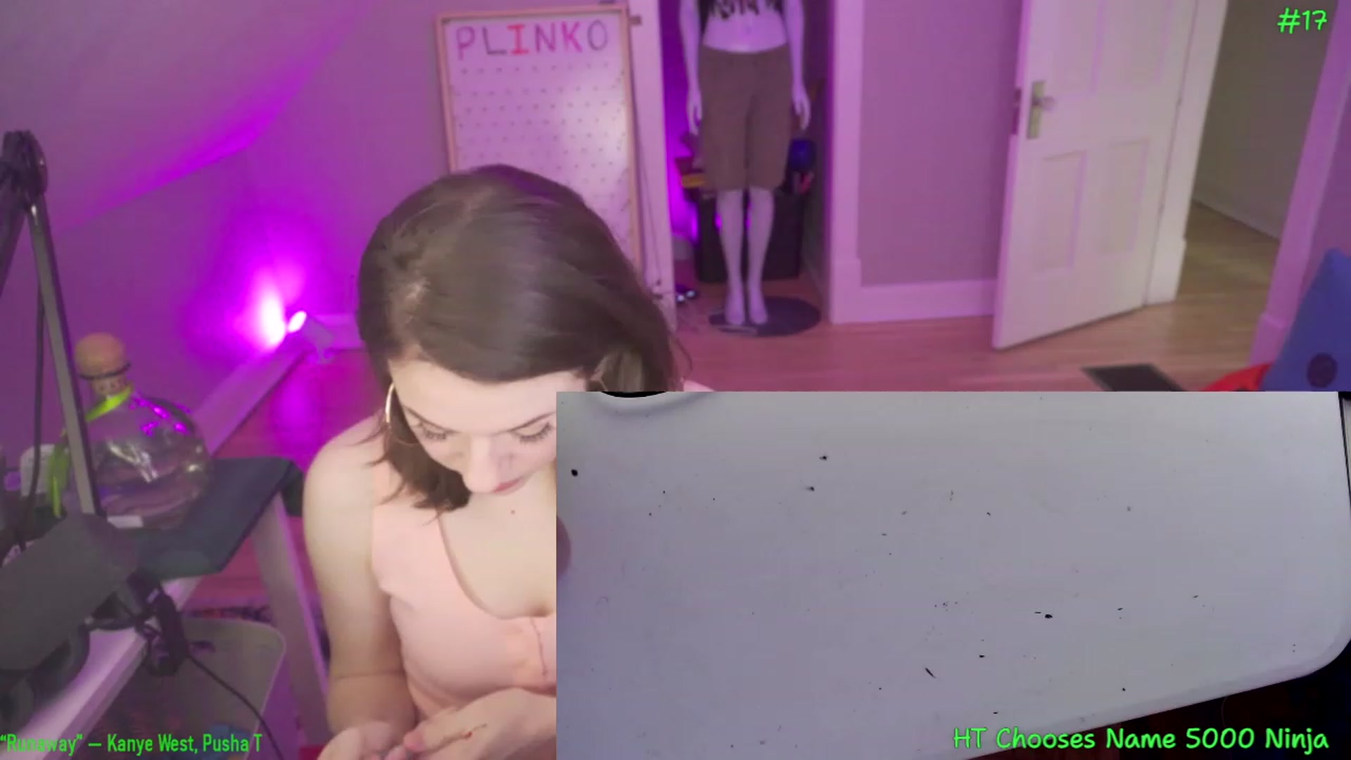 Gallery image thumbnail from SophiesPalace's myfreecams stream on, 03/24/2023, 09:05 image 4 of 20