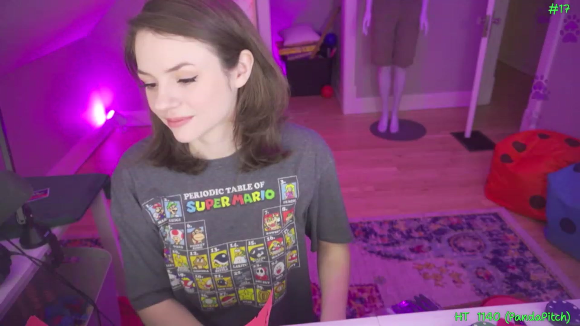 Gallery image thumbnail from SophiesPalace's myfreecams stream on, 03/27/2023, 05:08 image 15 of 20