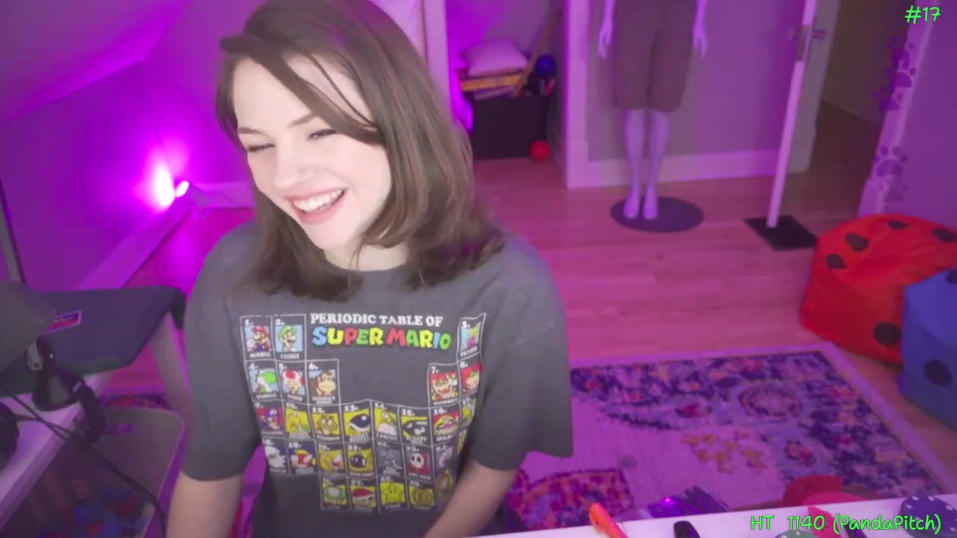 Gallery image thumbnail from SophiesPalace's myfreecams stream on, 03/27/2023, 05:08 image 14 of 20