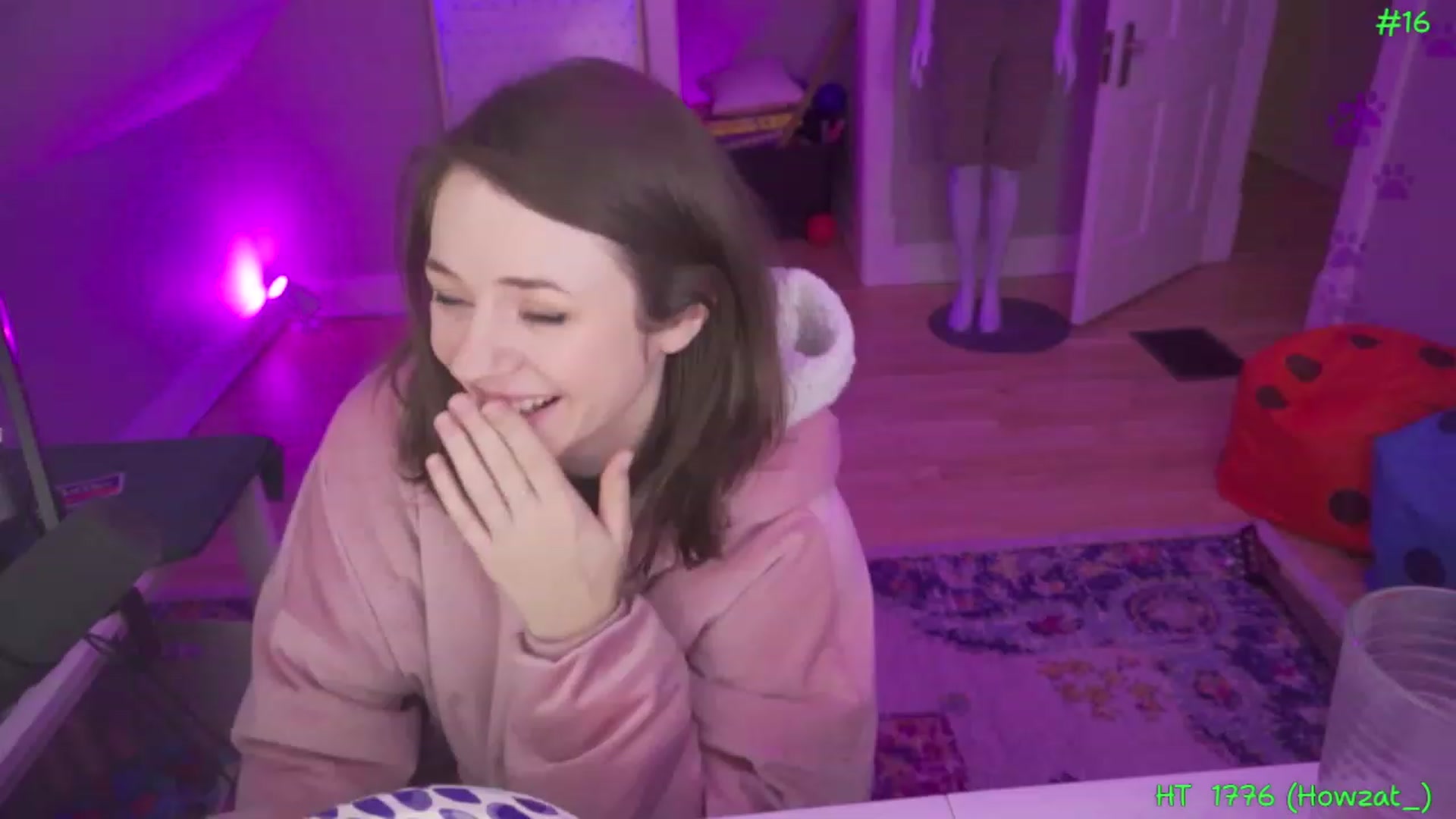 Gallery image thumbnail from SophiesPalace's myfreecams stream on, 03/27/2023, 08:27 image 6 of 20