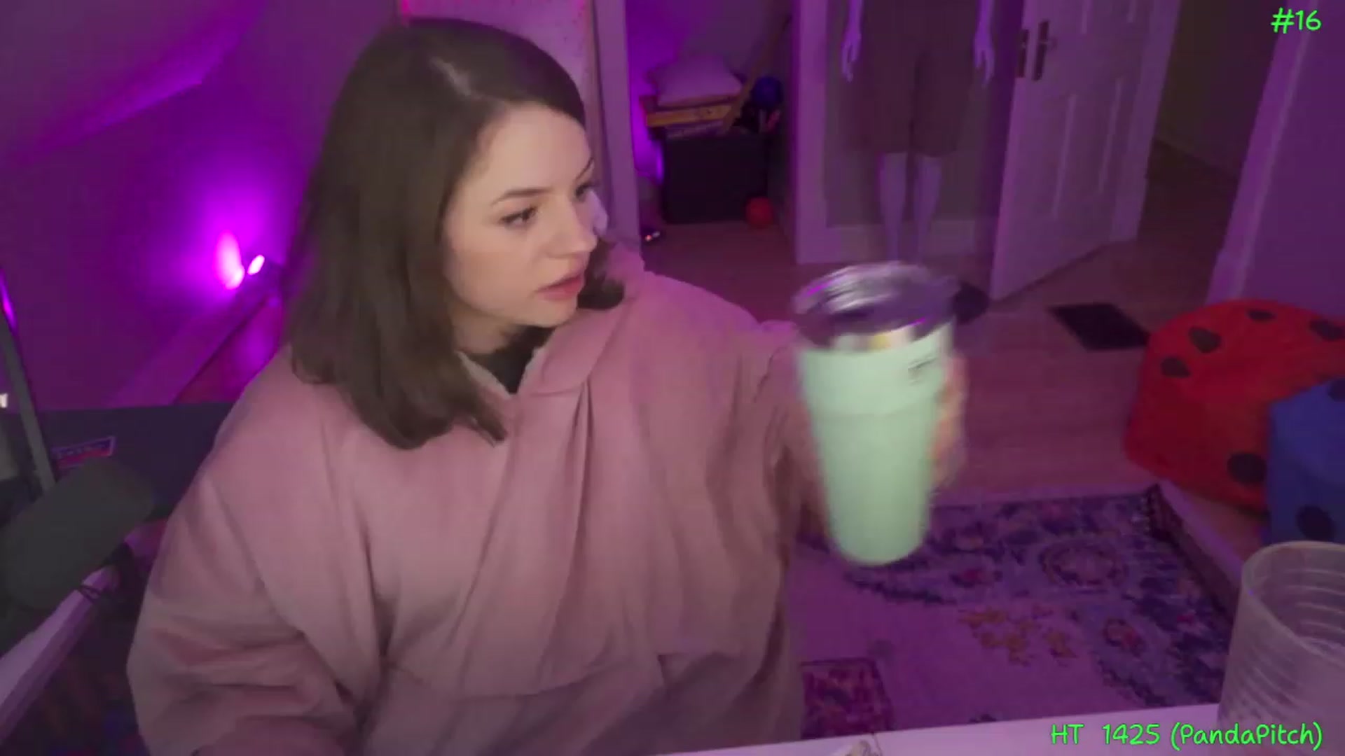 Gallery image thumbnail from SophiesPalace's myfreecams stream on, 03/27/2023, 08:27 image 5 of 20