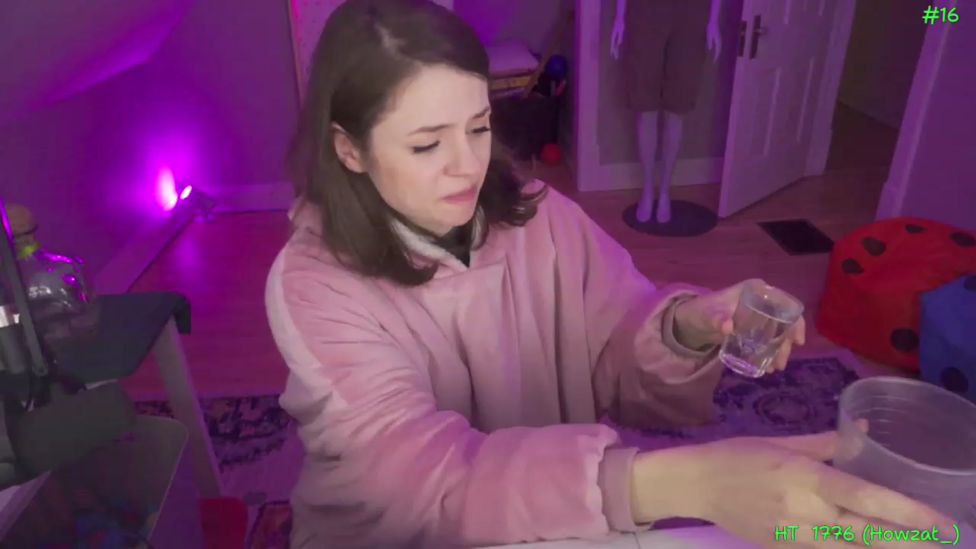 Gallery image thumbnail from SophiesPalace's myfreecams stream on, 03/27/2023, 08:27 image 9 of 20