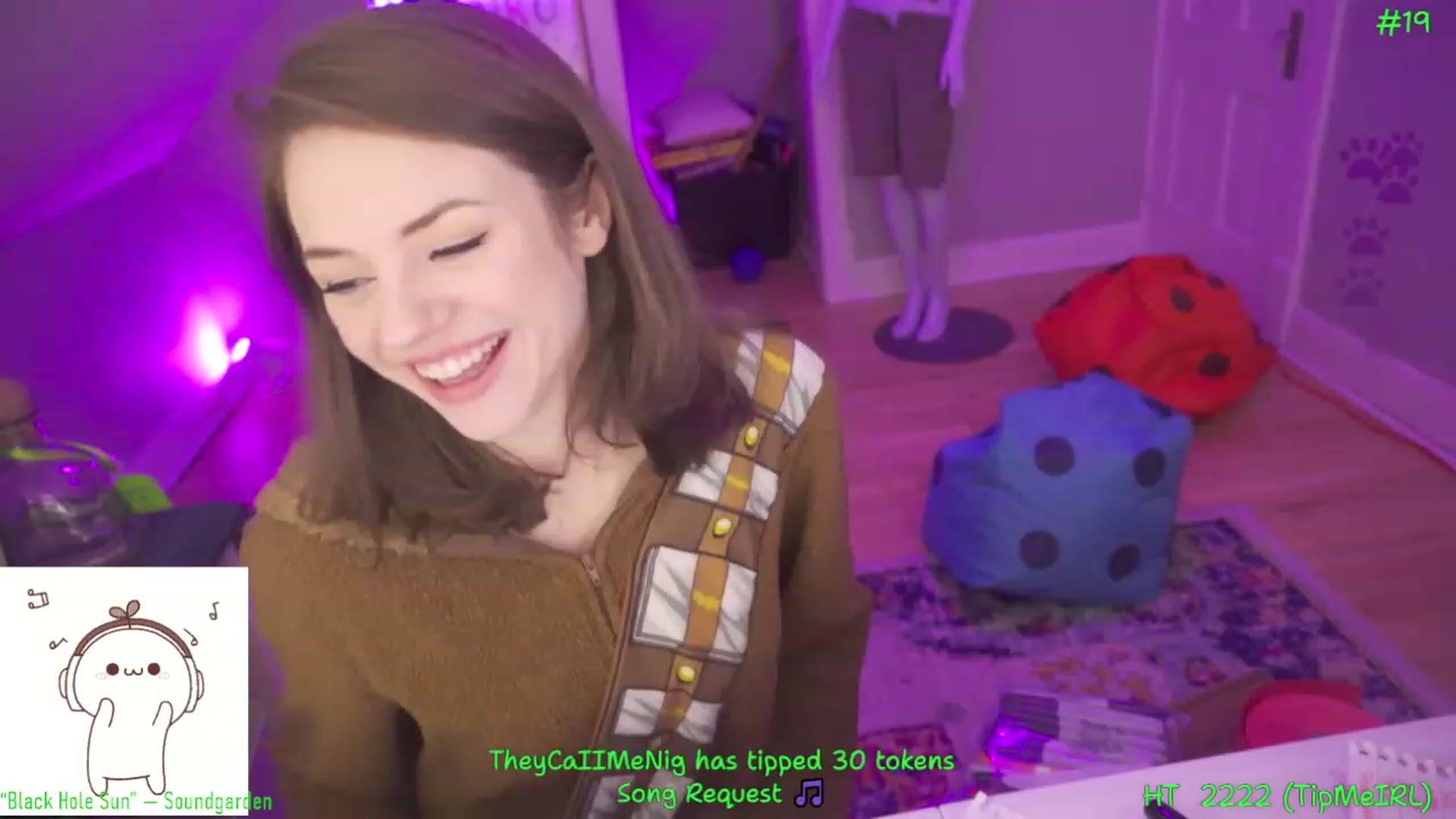 Gallery image thumbnail from SophiesPalace's myfreecams stream on, 03/31/2023, 06:22 image 10 of 20