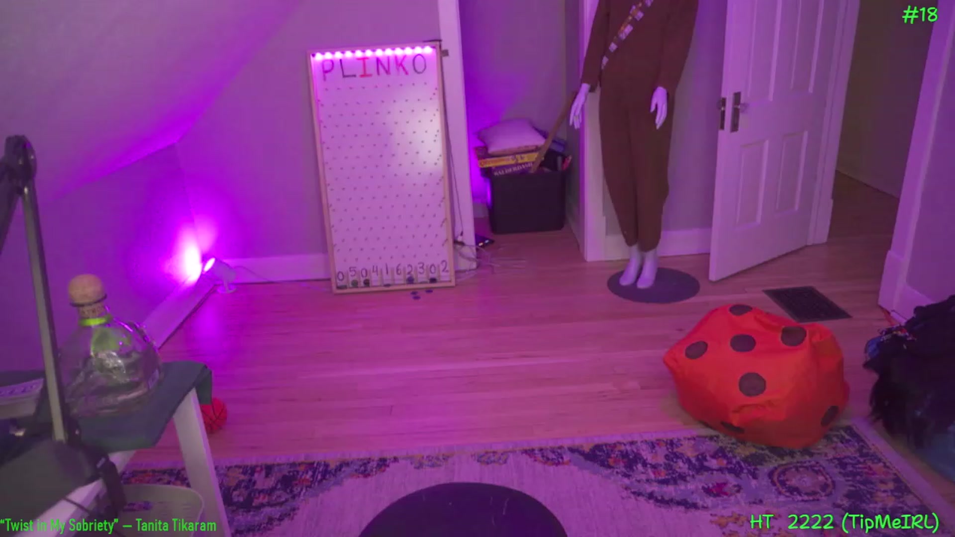 Gallery image thumbnail from SophiesPalace's myfreecams stream on, 03/31/2023, 09:00 image 2 of 20
