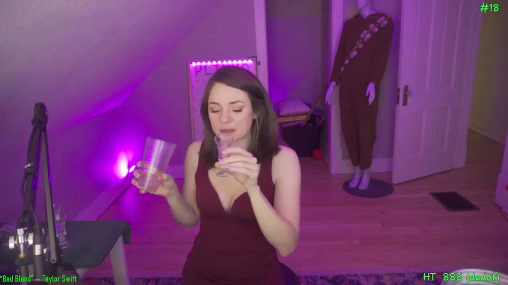 Gallery image thumbnail from SophiesPalace's myfreecams stream on, 04/01/2023, 06:47 image 12 of 20
