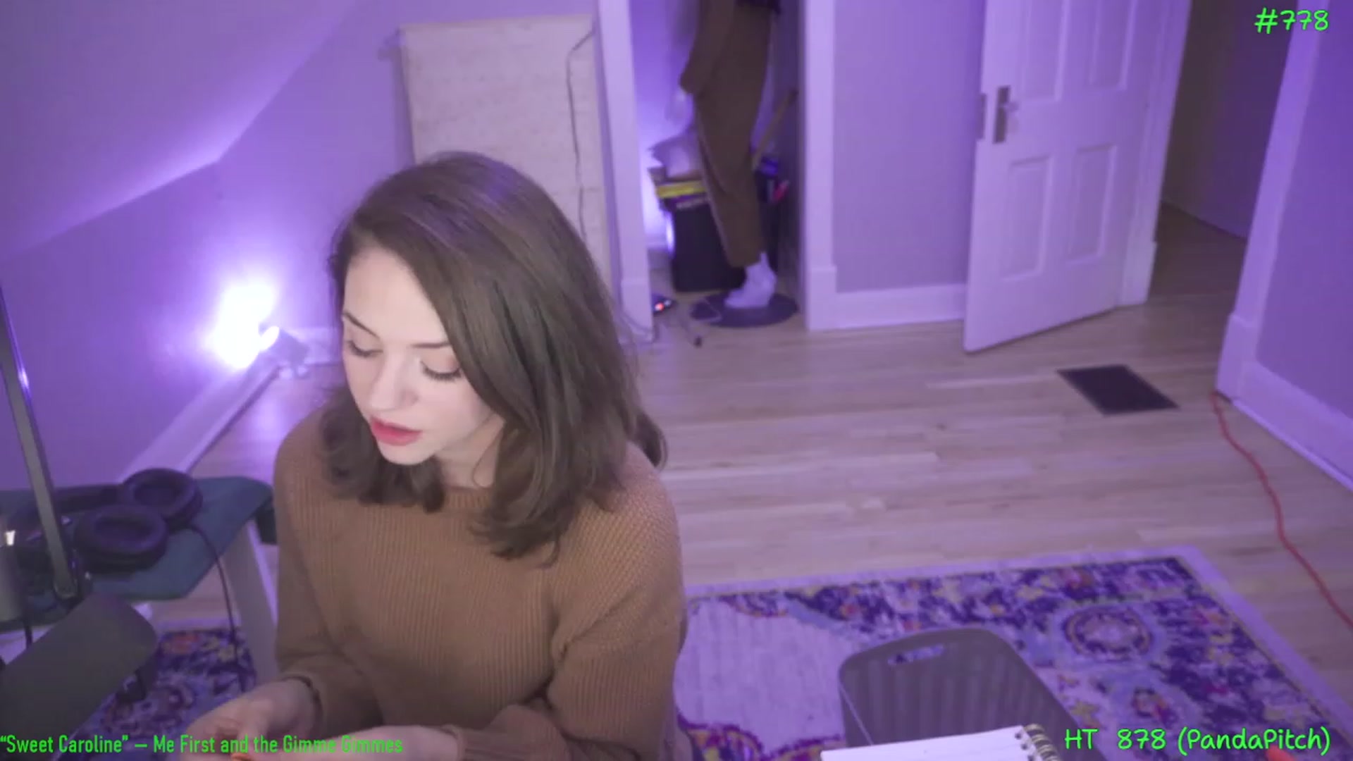 Gallery image thumbnail from SophiesPalace's myfreecams stream on, 05/04/2023, 07:08 image 15 of 20