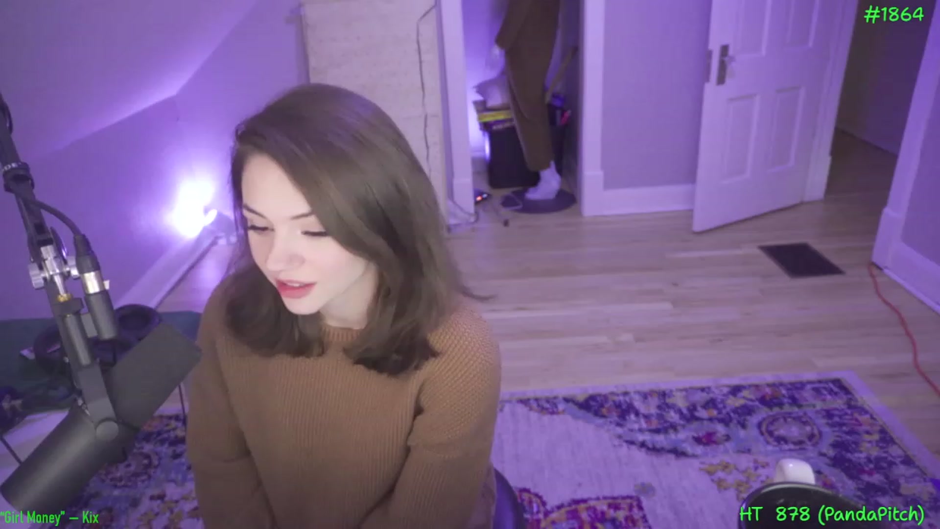 Gallery image thumbnail from SophiesPalace's myfreecams stream on, 05/04/2023, 07:08 image 5 of 20