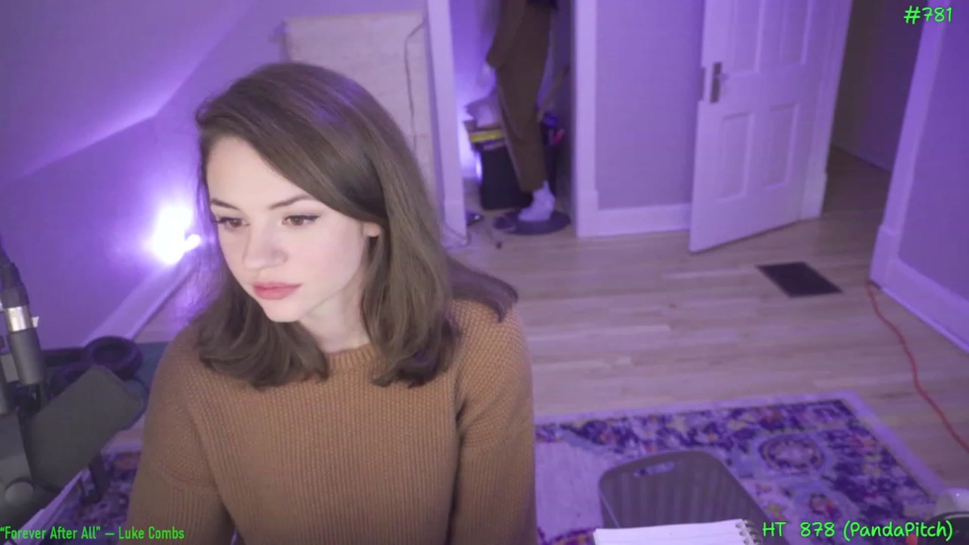 Gallery image thumbnail from SophiesPalace's myfreecams stream on, 05/04/2023, 07:08 image 13 of 20